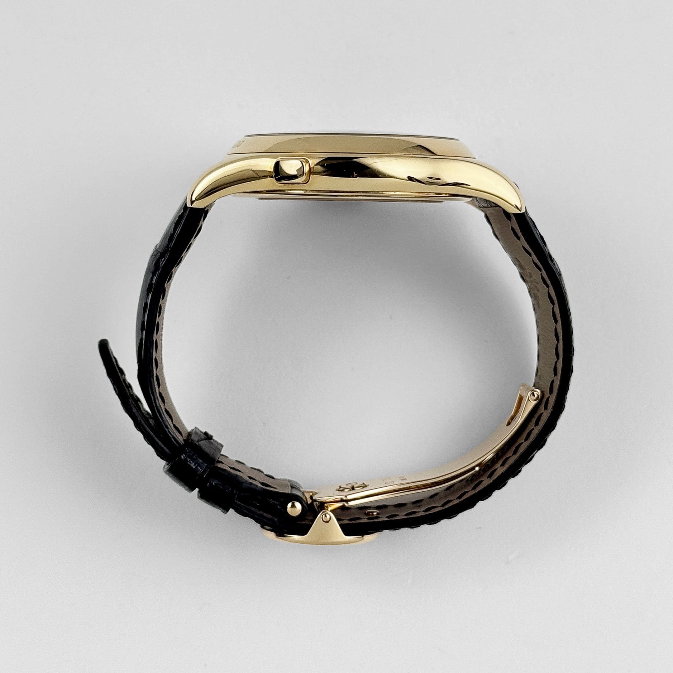 Patek Philippe Complications 5131J-001 World Time Yellow Gold (2010)