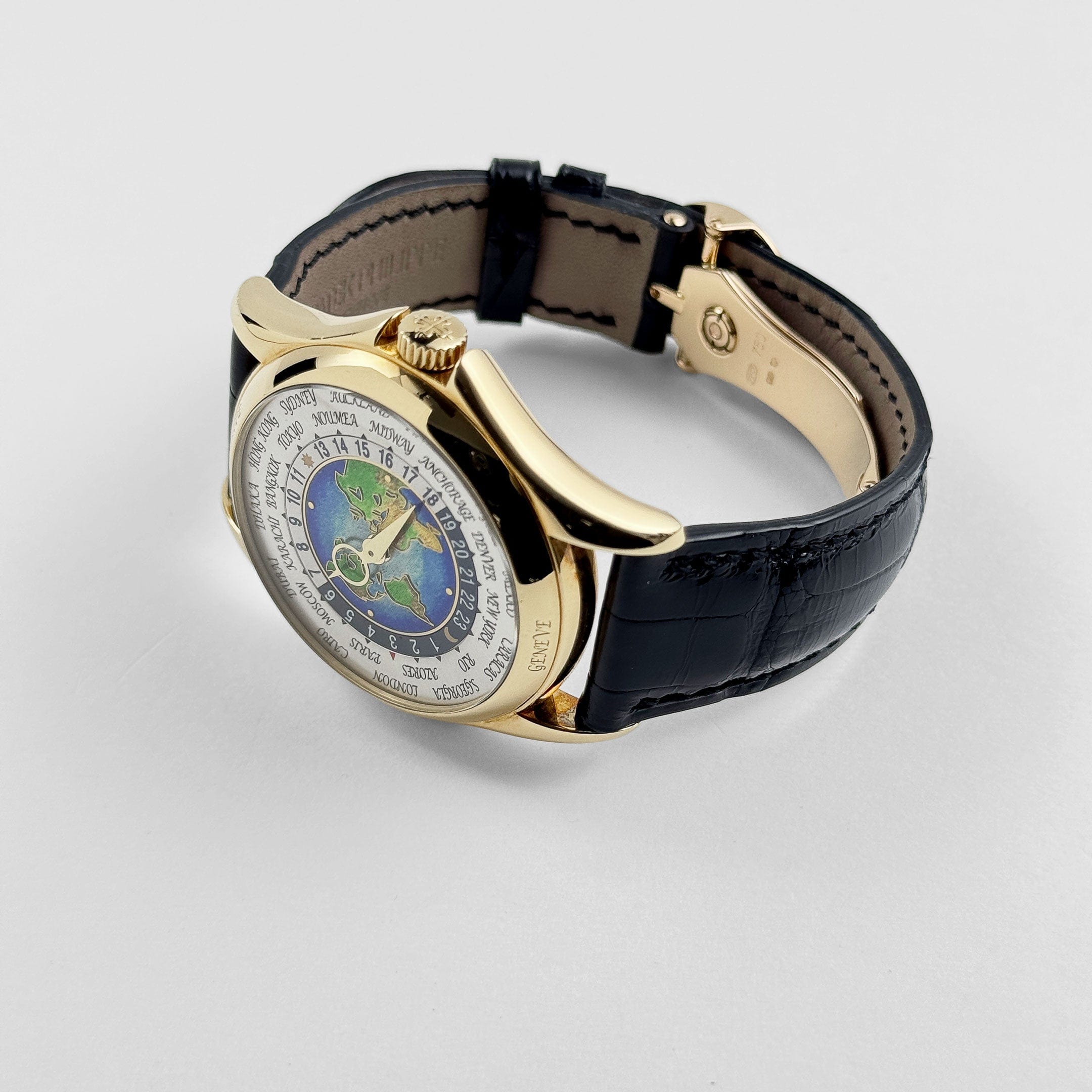 Patek Philippe Complications 5131J-001 World Time Yellow Gold (2010)