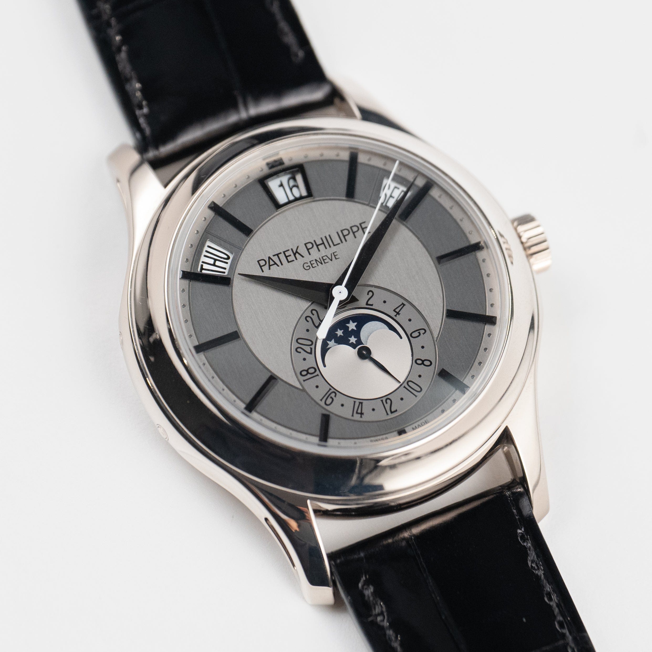 Patek Philippe Complications 5205G-001 Annual Calendar White Gold Silver Dial (2011)