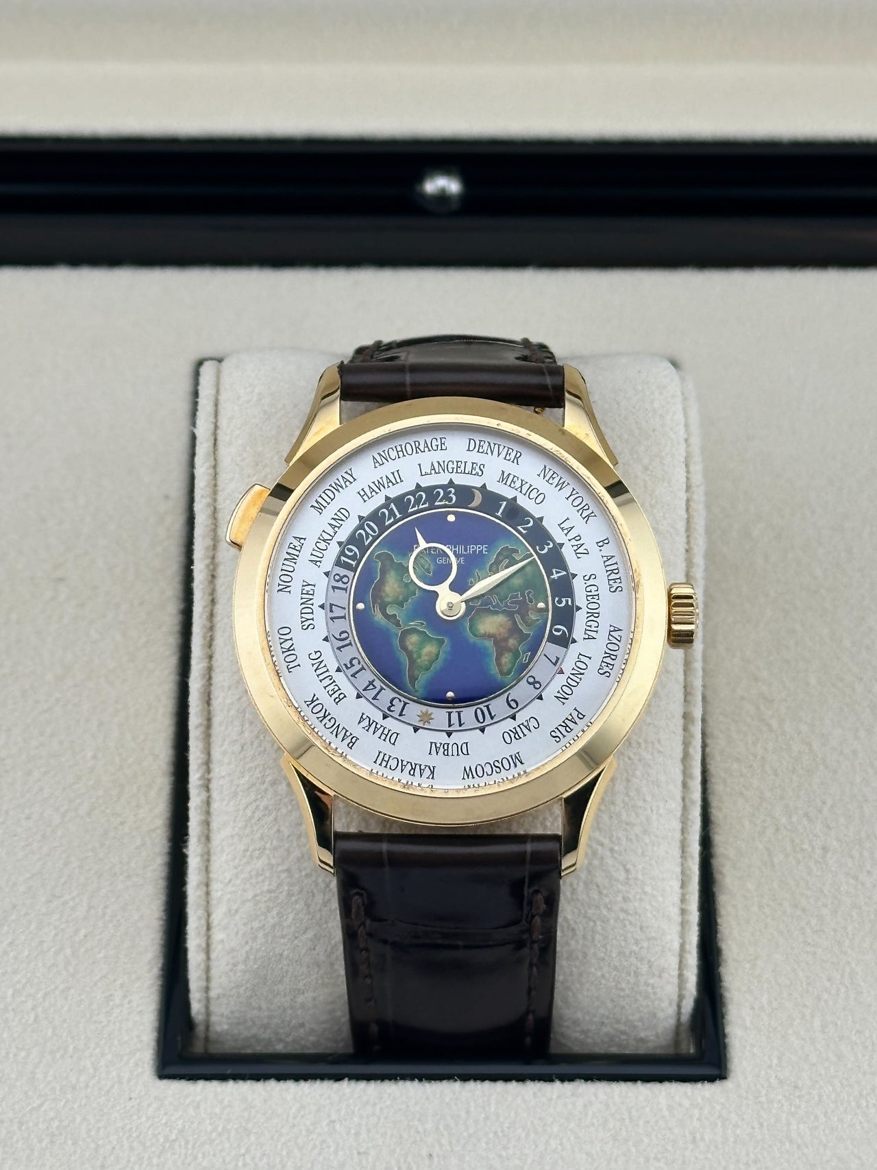 Patek Philippe Complications 5231J-001 World Time Yellow Gold (2019)