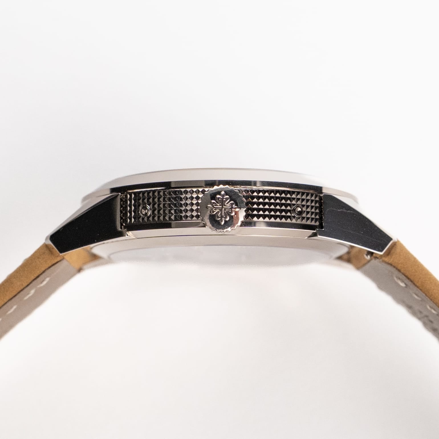 Patek Philippe Complications 5326G-001 Annual Calendar Travel Time White Gold Grey Dial (2025)