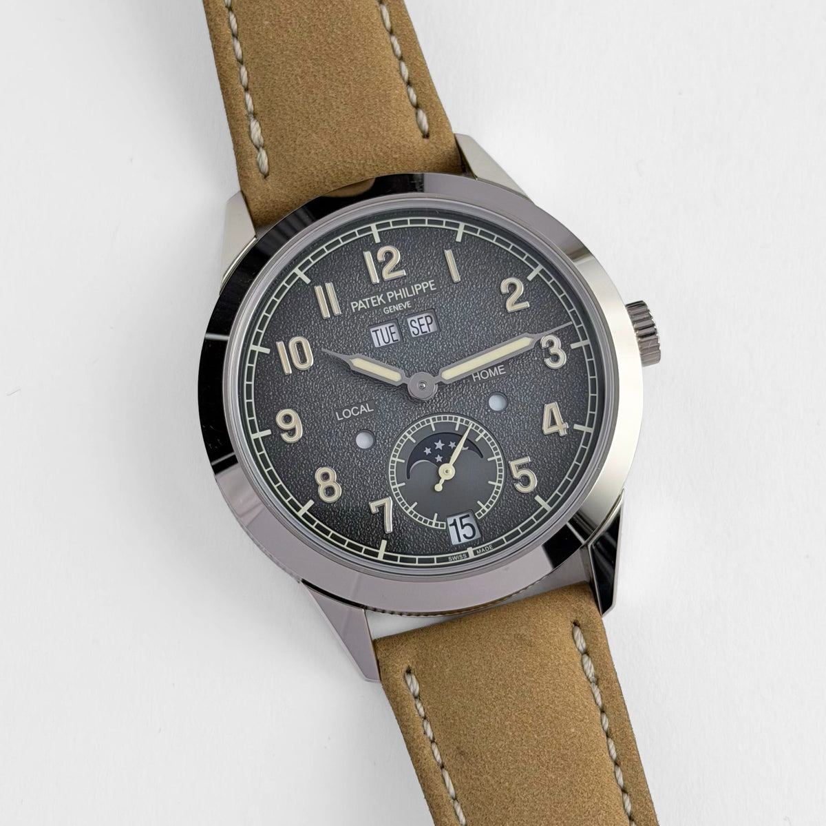 Patek Philippe Complications 5326G-001 Annual Calendar Travel Time White Gold Grey Dial (2026)