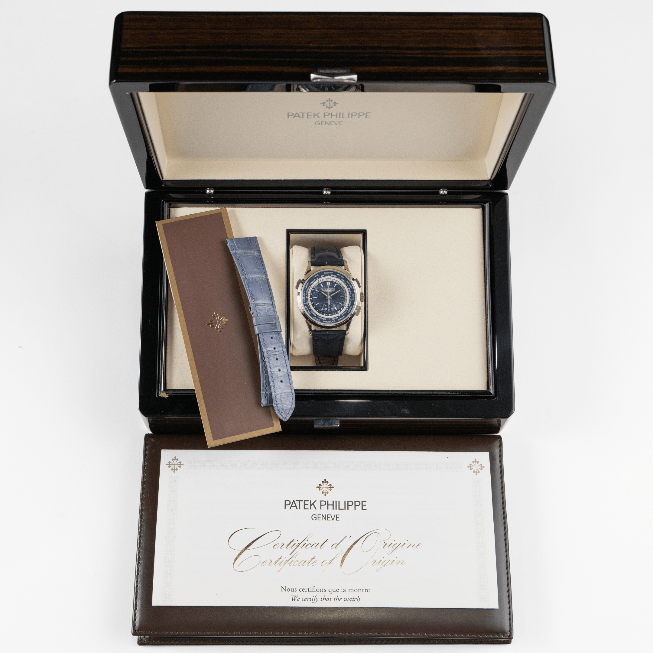 Patek Philippe Complications 5930G-010 World Time Flyback Chronograph White Gold Blue Dial (2021)
