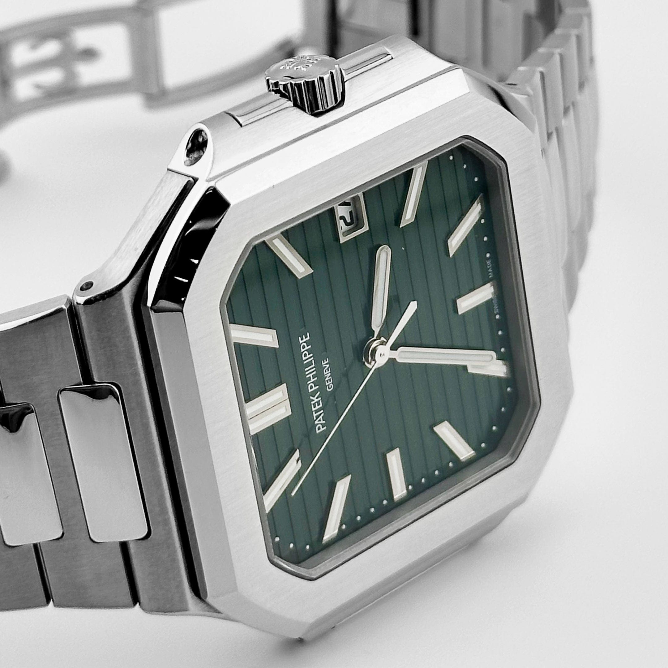 Patek Philippe Cubitus 5821/1A-001 Stainless Steel Green Dial (2025)