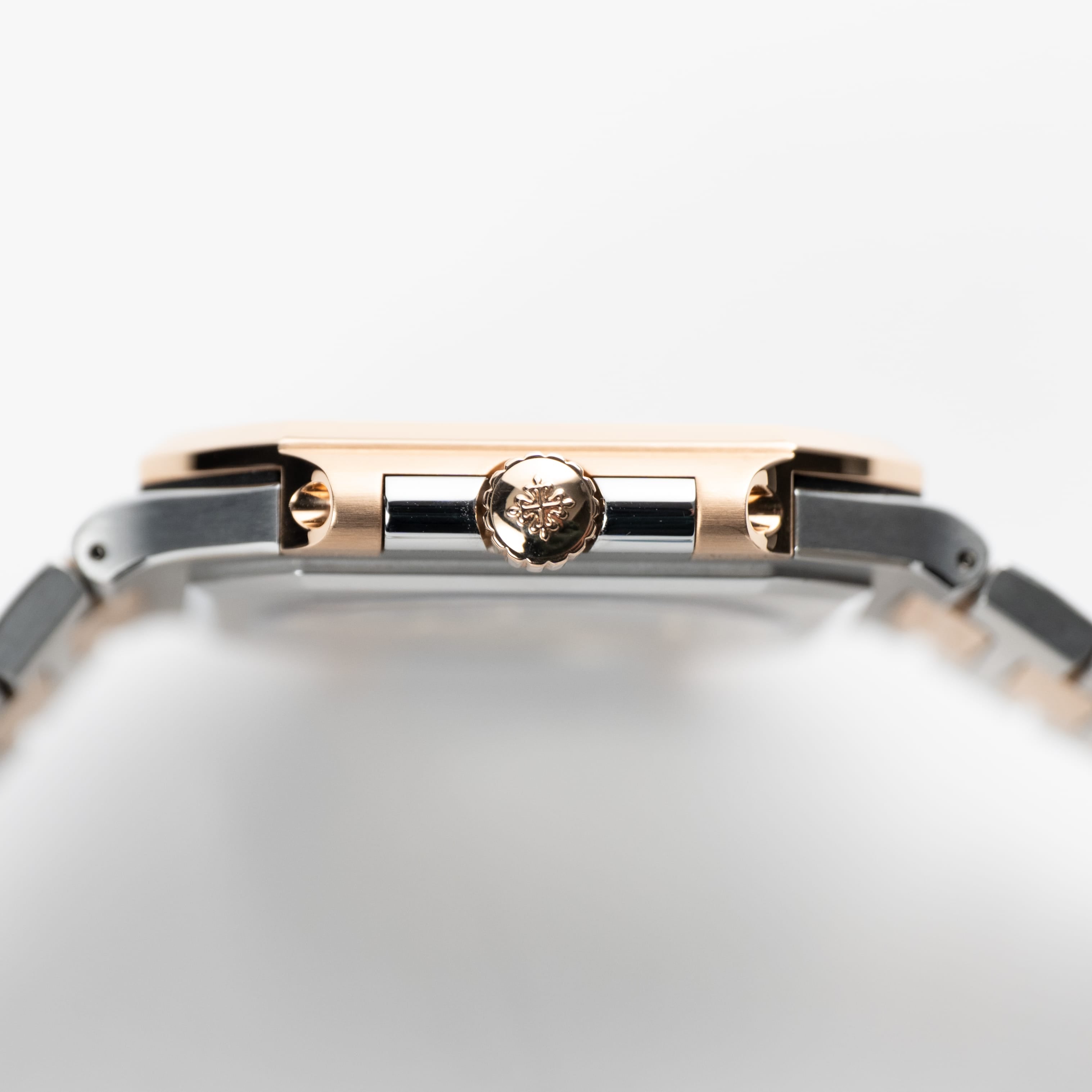 Patek Philippe Cubitus 5821/1AR-001 Stainless Steel Rose Gold Blue Dial (2024)
