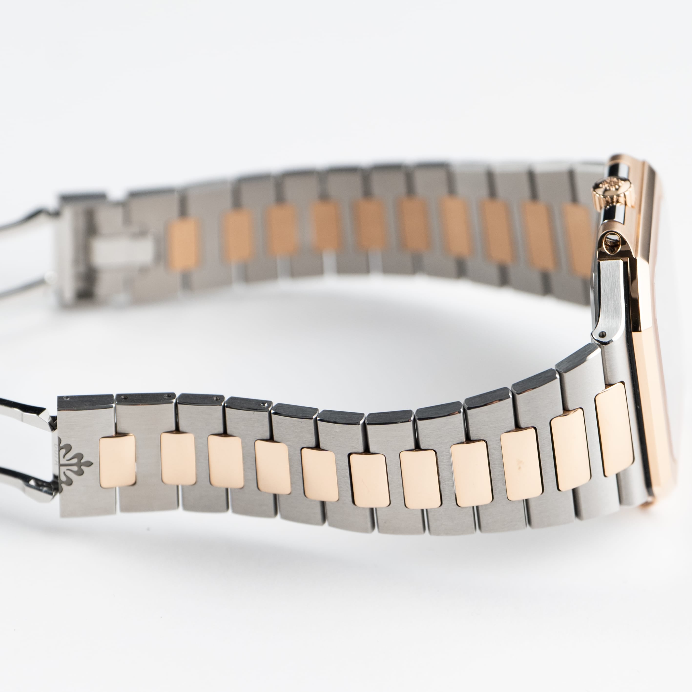 Patek Philippe Cubitus 5821/1AR-001 Stainless Steel Rose Gold Blue Dial (2024)