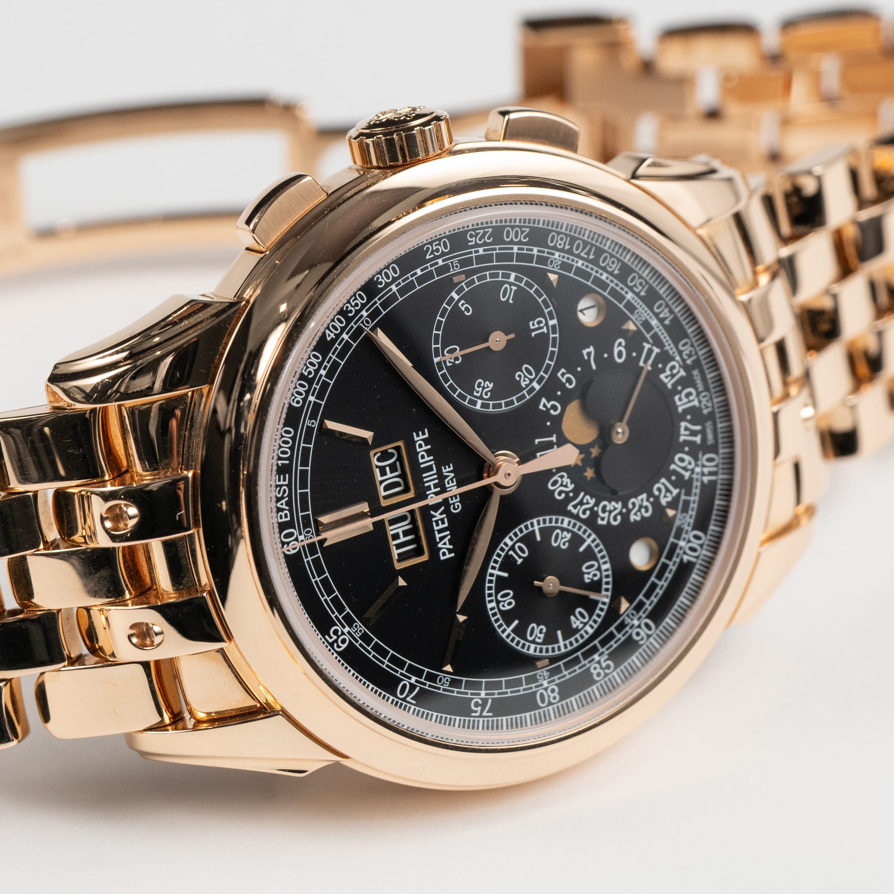 Patek Philippe Grand Complications 5270/1R-001 Chronograph Perpetual Calendar Rose Gold Black Dial (2025)