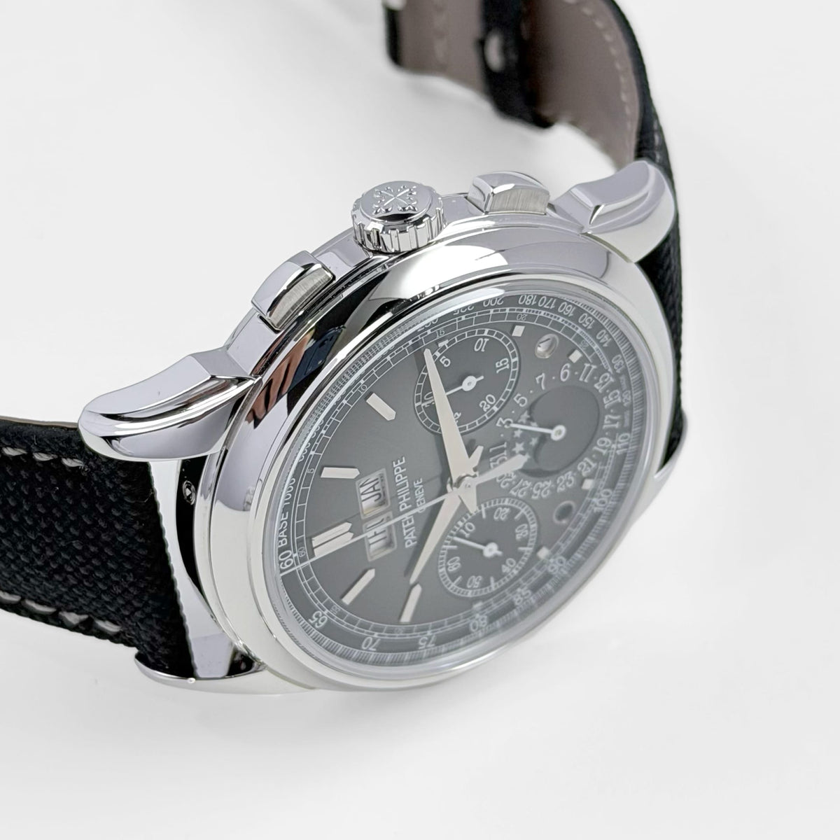 Patek Philippe Grand Complications 5270P-015 Perpetual Calendar Chronograph Platinum Charcoal Gray Dial (2026)