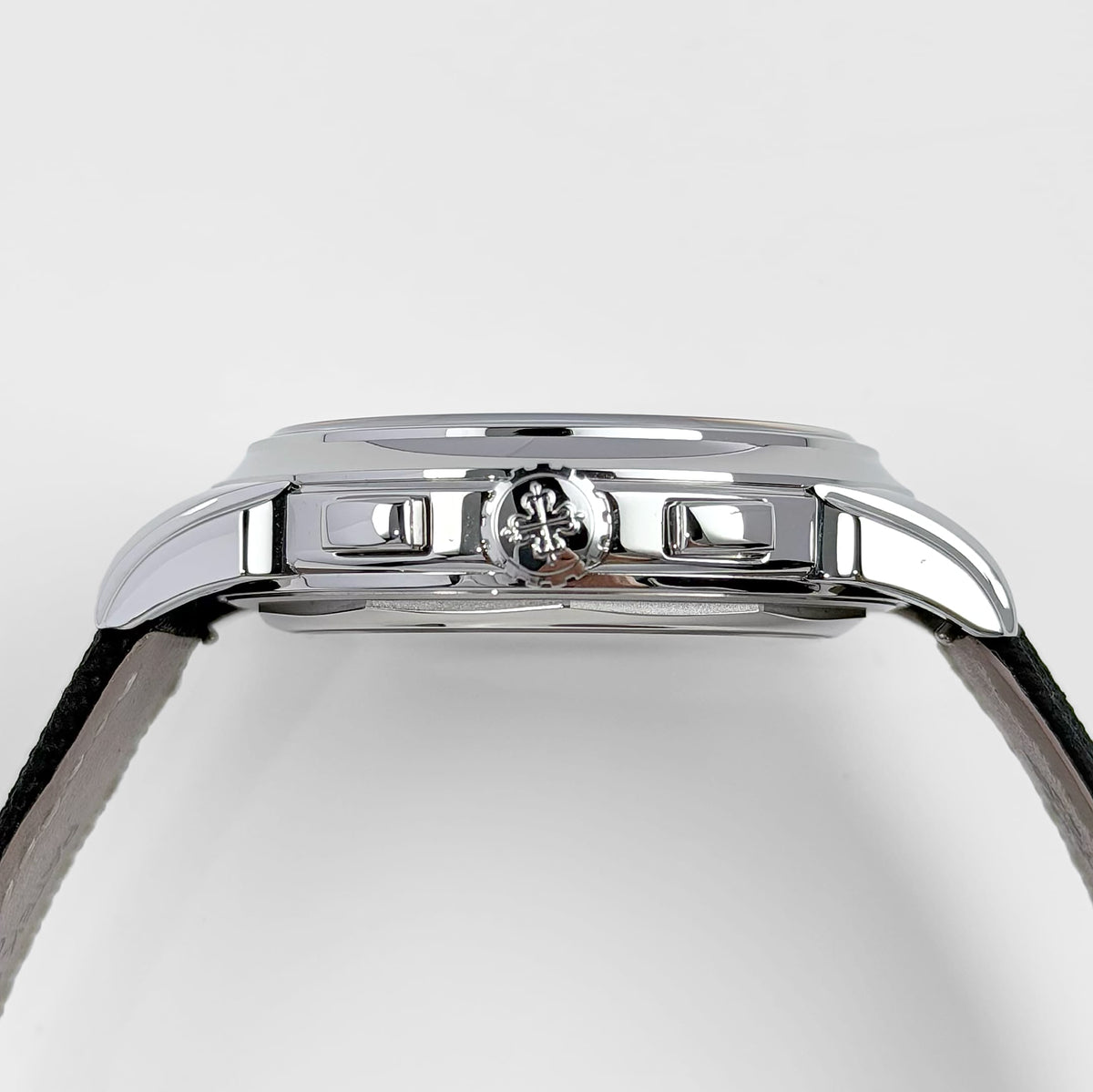 Patek Philippe Grand Complications 5270P-015 Perpetual Calendar Chronograph Platinum Charcoal Gray Dial (2026)