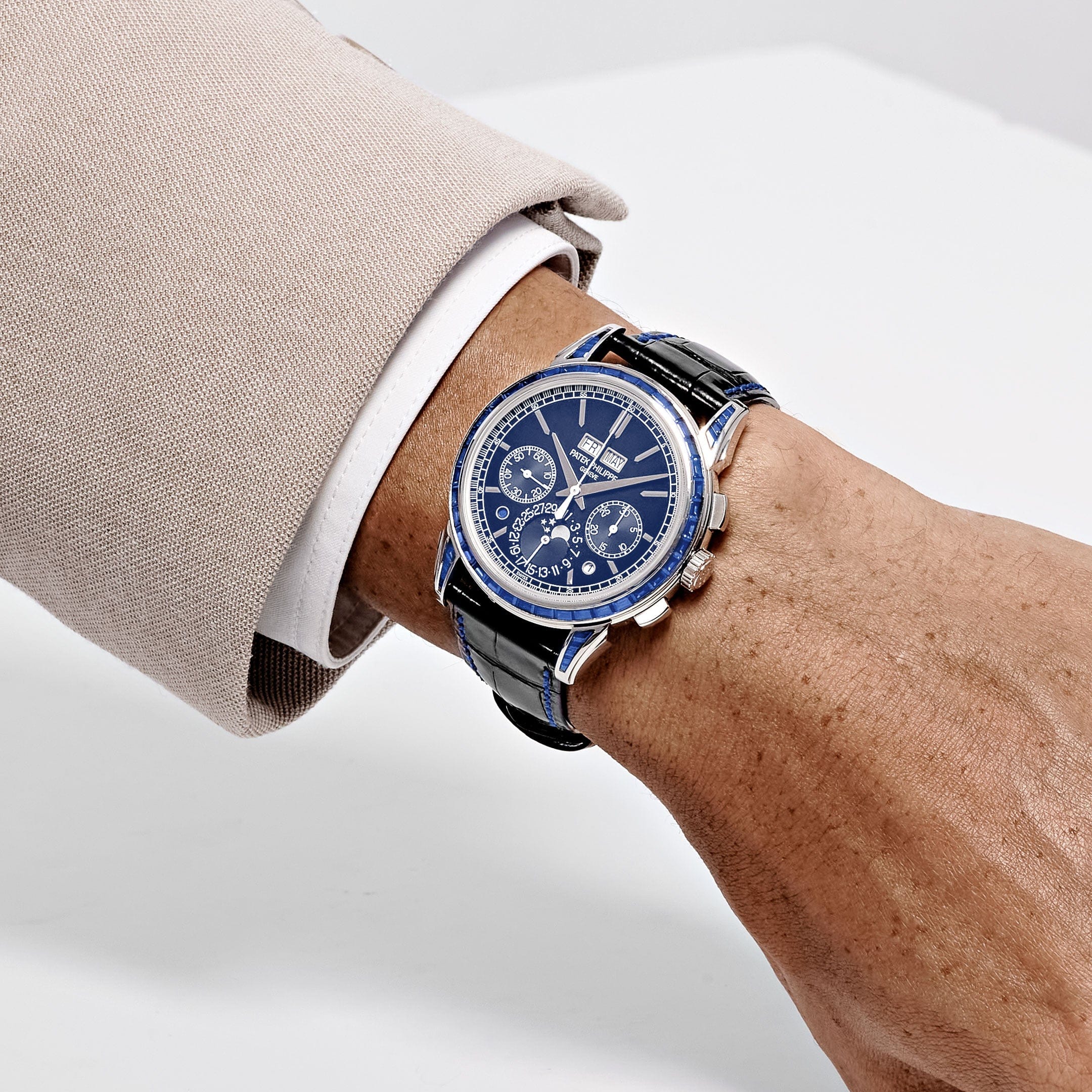 Patek Philippe Grand Complications 5271/11P-010 Perpetual Calendar Chronograph Platinum Baguette Sapphires (2025)