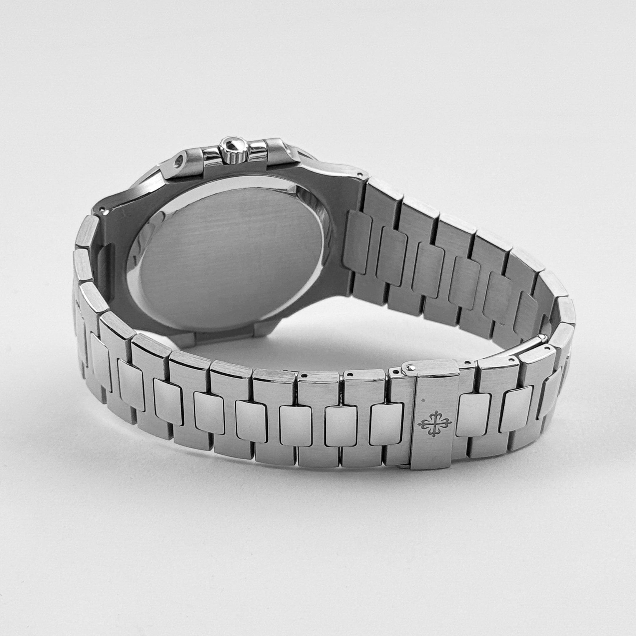 Patek Philippe Nautilus 3700/1A 'Jumbo' Stainless Steel Blue Dial