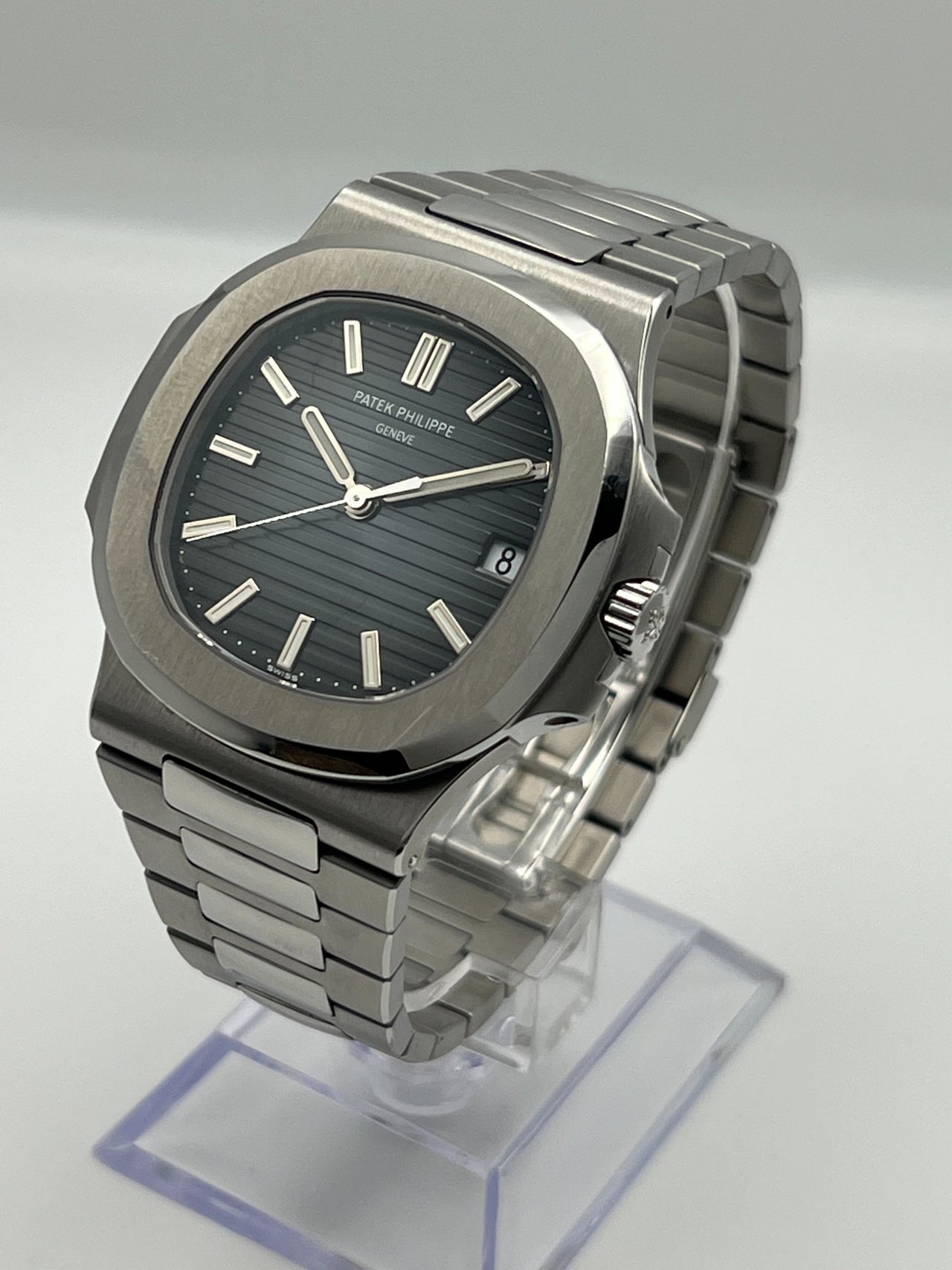 Patek Philippe Nautilus 5711 1A 010 Date Stainless Steel Blue Dial 2016