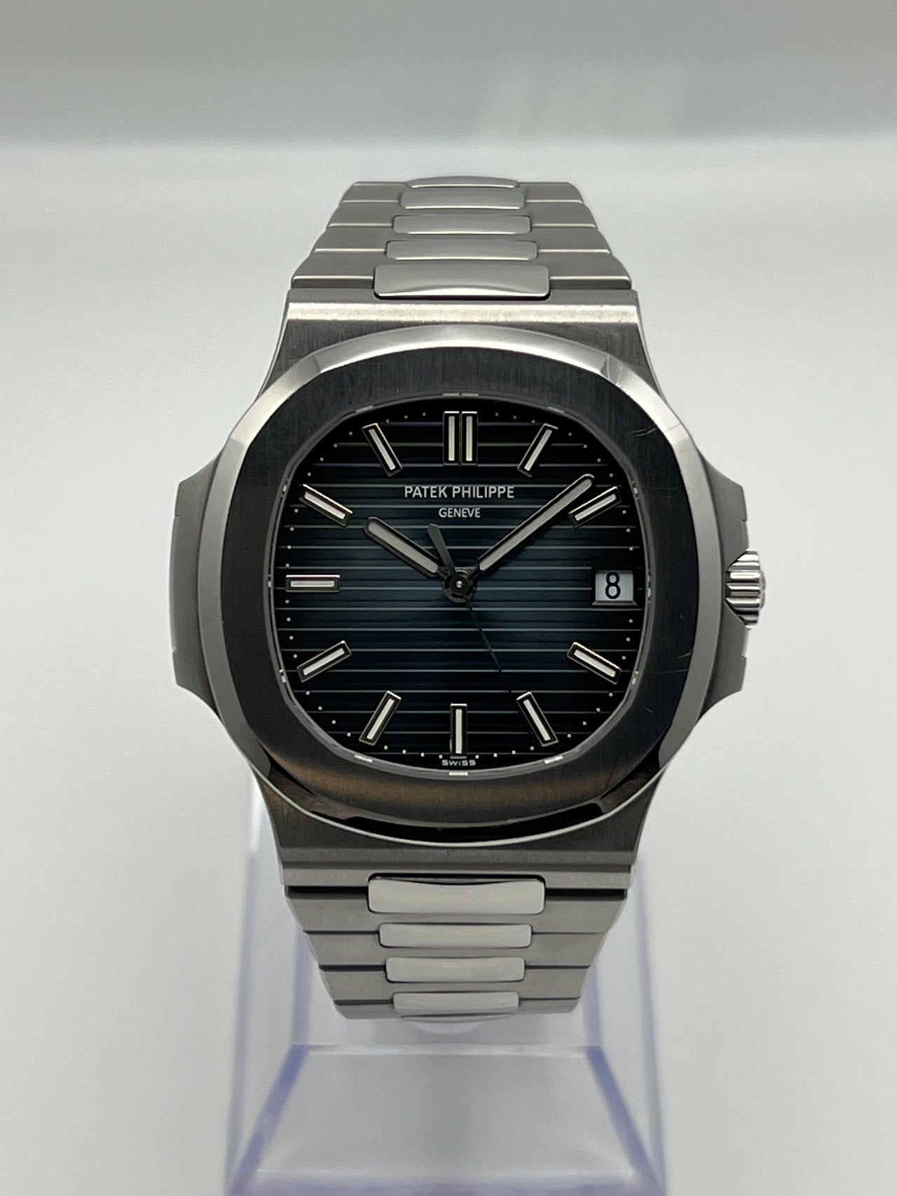 Patek Philippe Nautilus 5711/1A-010 Date Stainless Steel Blue Dial (2016)