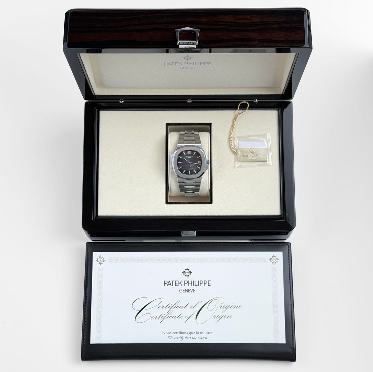 Patek Philippe Nautilus 5711/1A-010 Stainless Steel Blue Dial (2017)