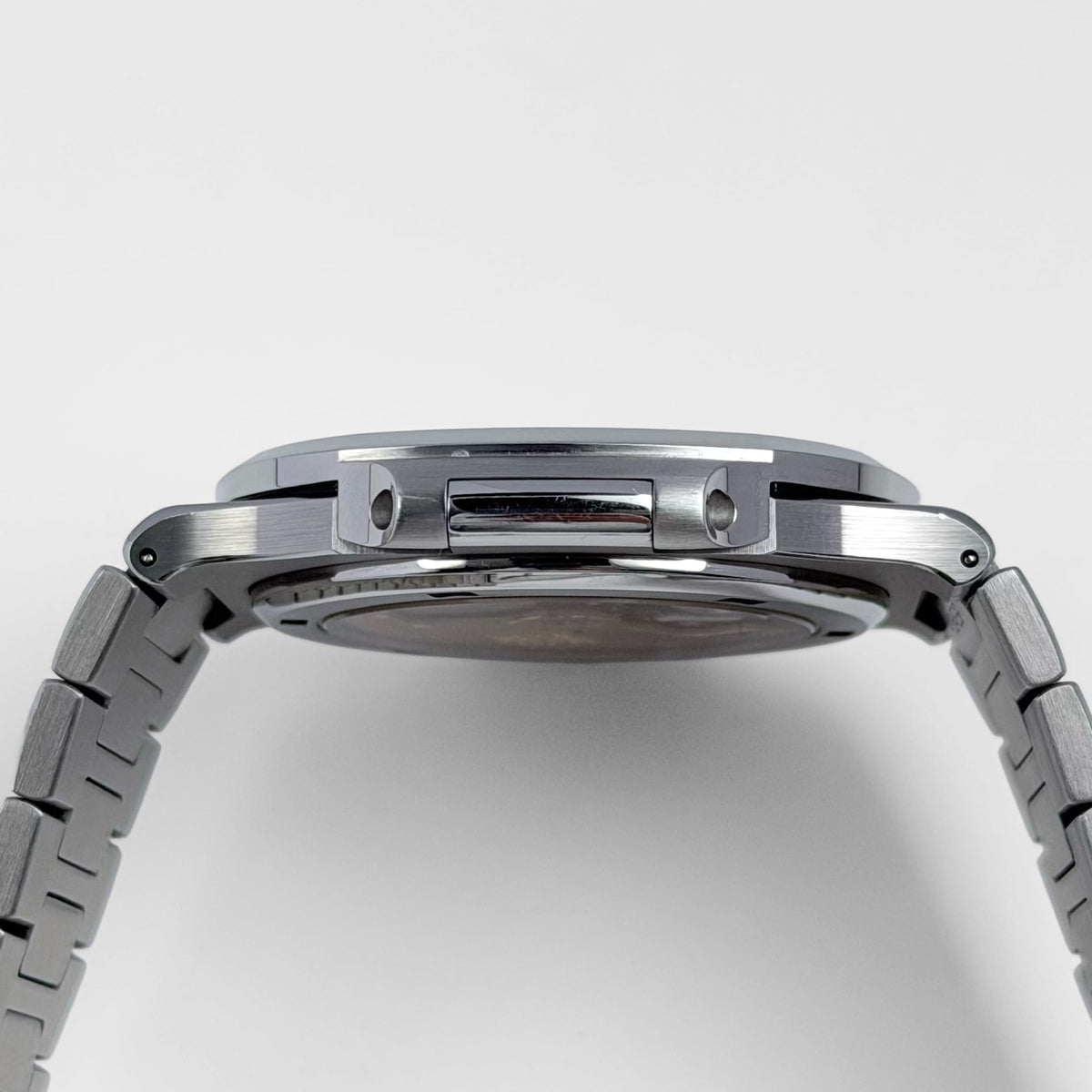 Patek Philippe Nautilus 5711/1A-010 Stainless Steel Blue Dial (2017)