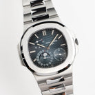 Patek Philippe Nautilus 5712/1A-001 Moon Phases Stainless Steel Blue Dial (2022)