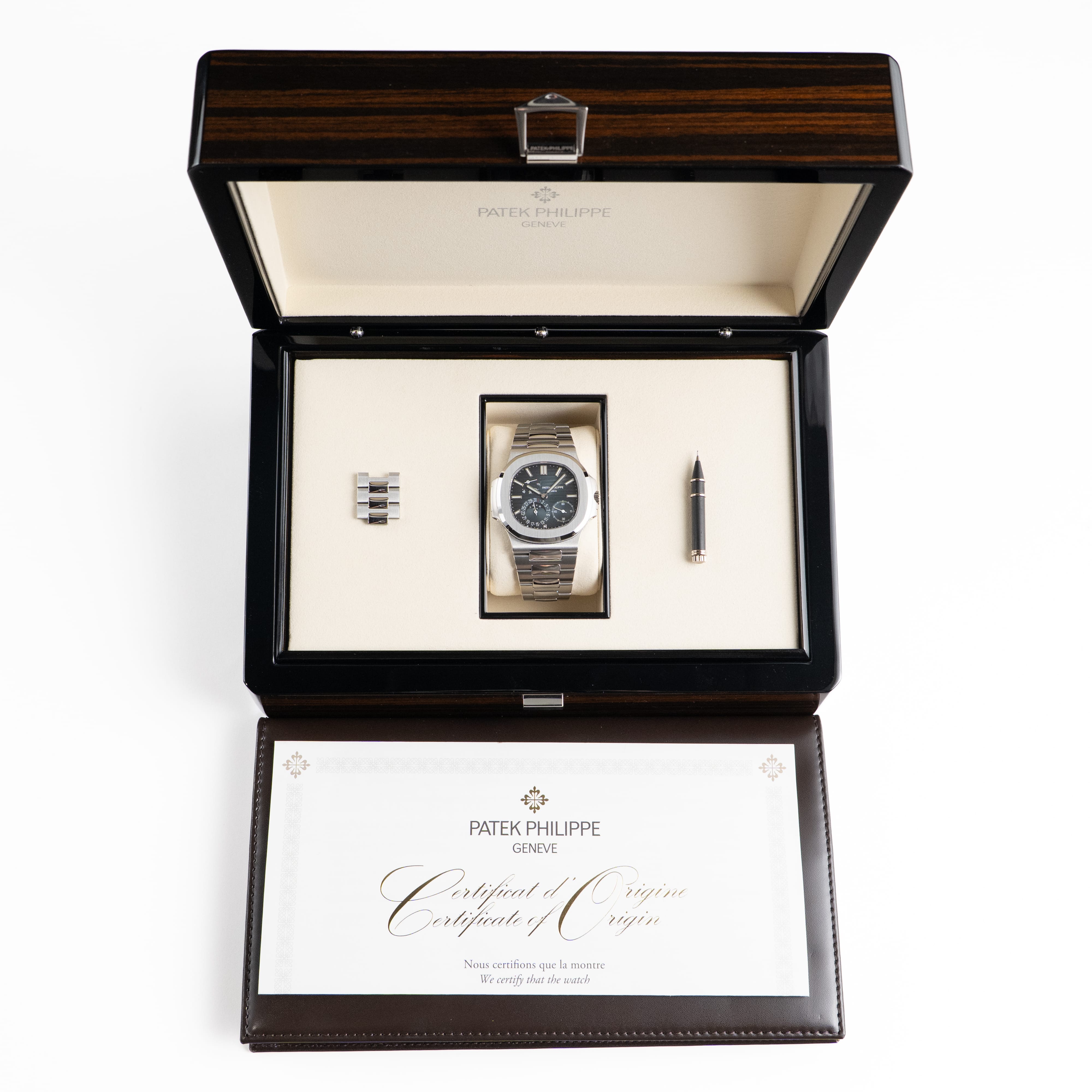 Patek Philippe Nautilus 5712/1A-001 Moon Phases Stainless Steel Blue Dial (2022)