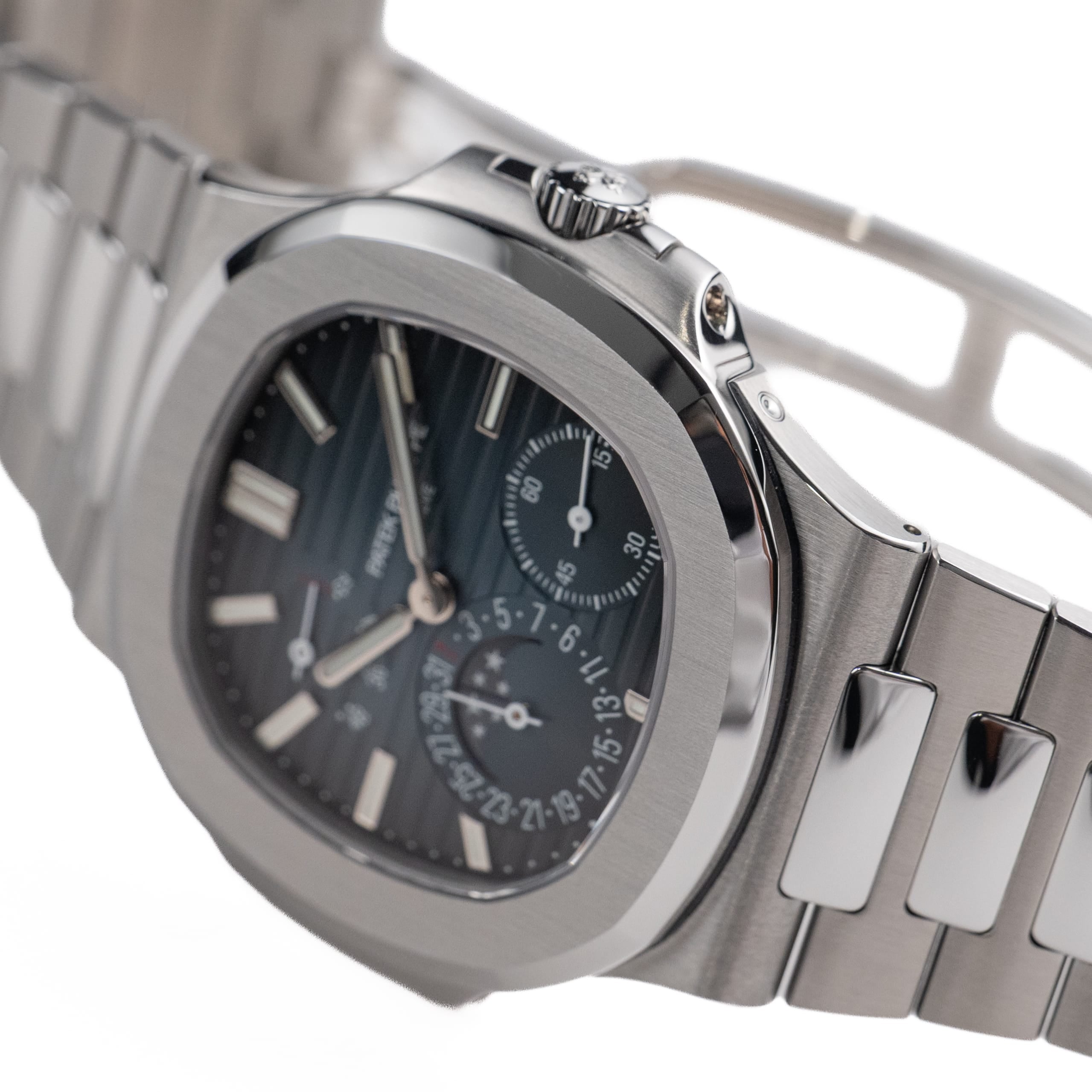 Patek Philippe Nautilus 5712/1A-001 Moon Phases Stainless Steel Blue Dial (2022)