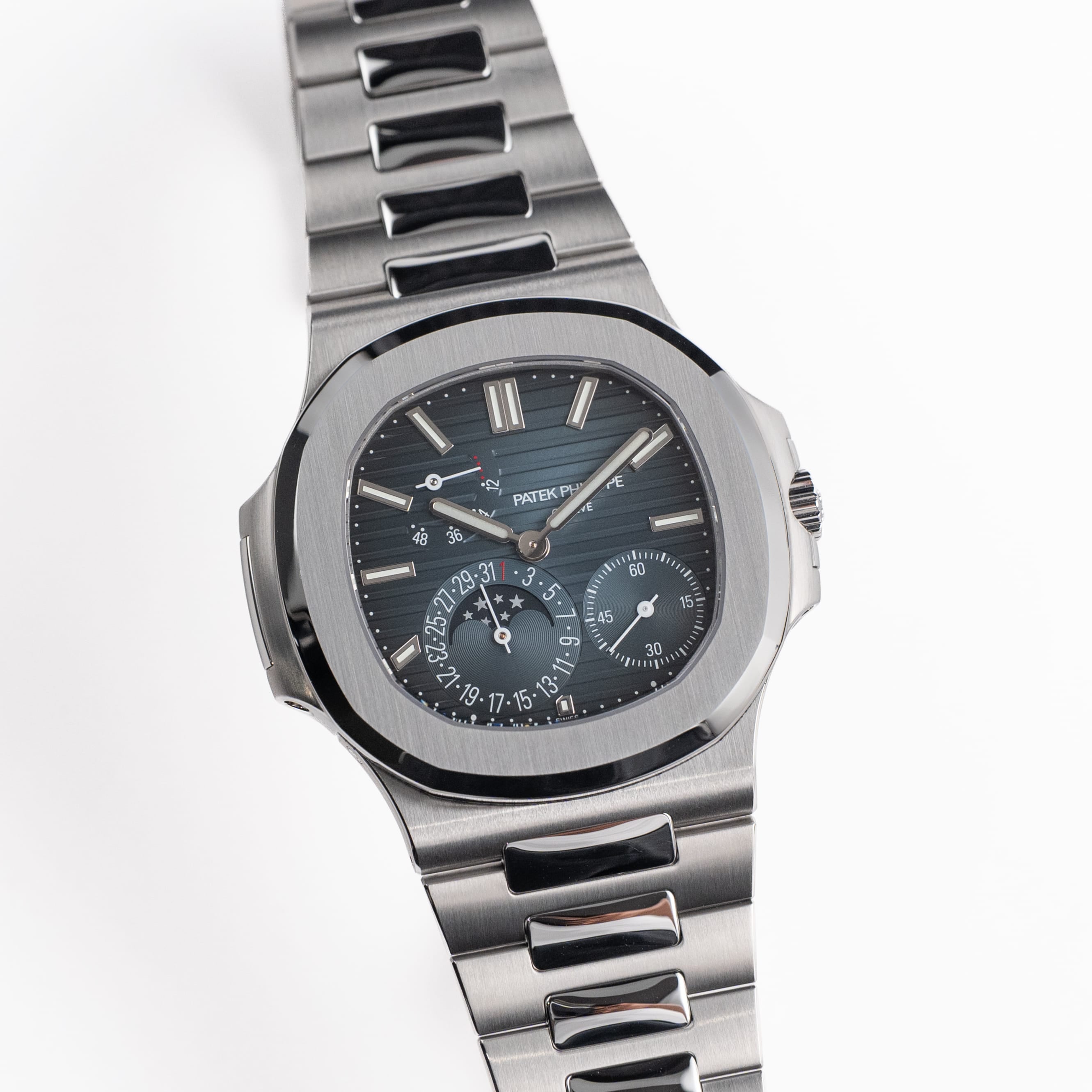 Patek Philippe Nautilus 5712/1A-001 Moon Phases Stainless Steel Blue Dial (2022)