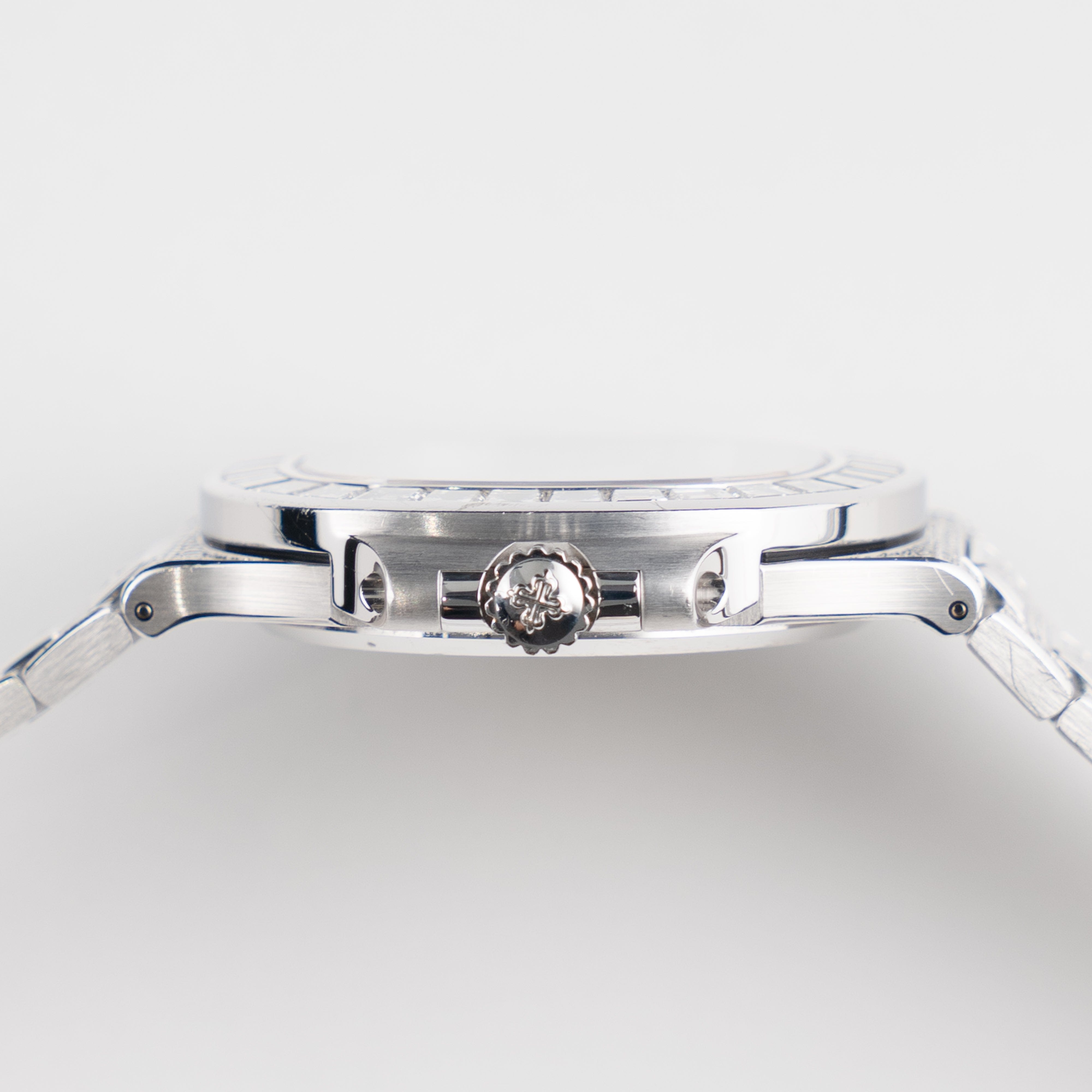 Patek Philippe Nautilus 5719/10G-010 White Gold Diamond Set (2019)