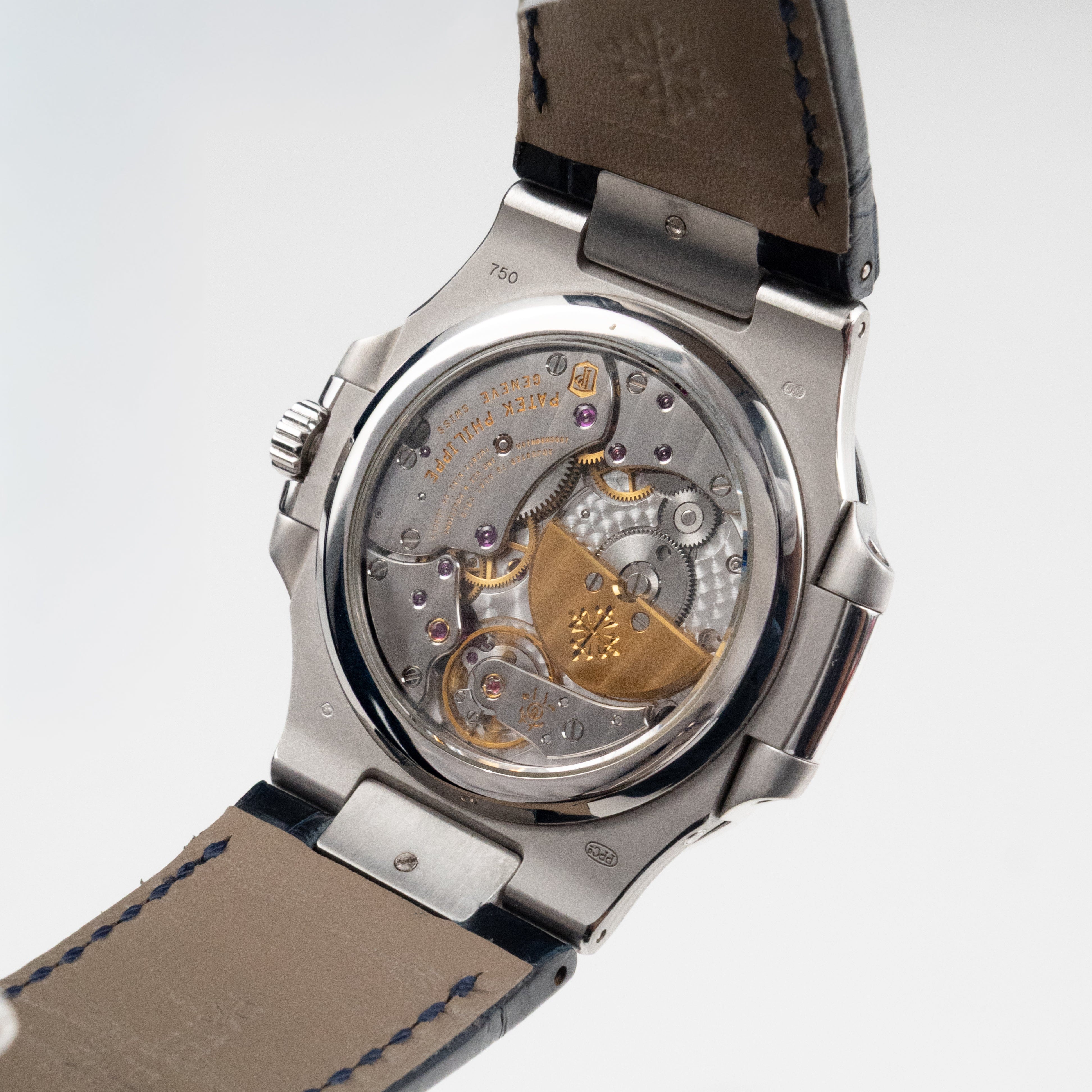 Patek Philippe Nautilus 5724G-001 White Gold Blue Diamond Dial Diamond Bezel (2017)