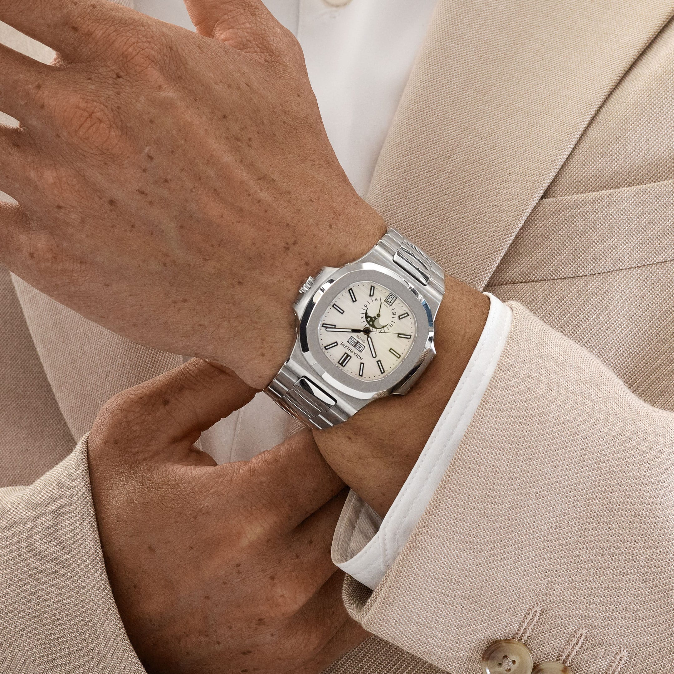 Patek Philippe Nautilus 5726/1A-010 Annual Calendar Moon Phases Stainless Steel White Dial (2016)