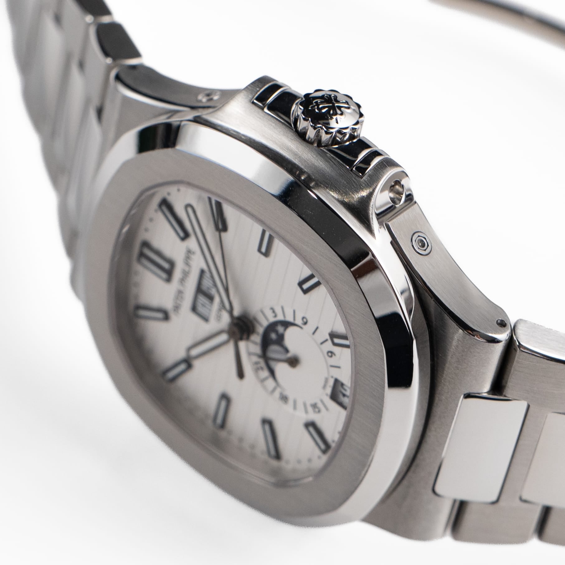 Patek Philippe Nautilus 5726/1A-010 Annual Calendar Moon Phases Stainless Steel White Dial (2016)