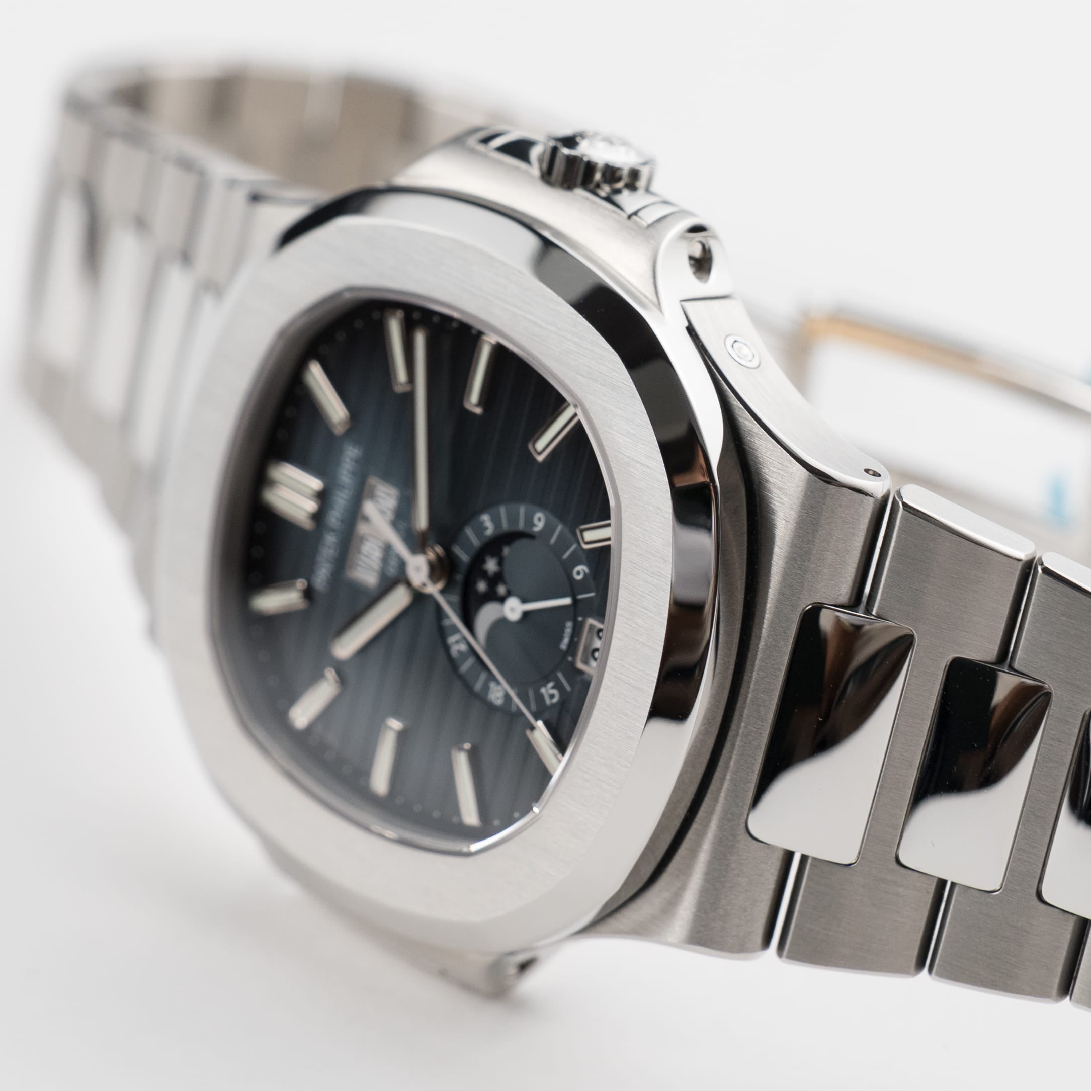 Patek Philippe Nautilus 5726/1A-014 Annual Calendar Stainless Steel Blue Dial (2021)