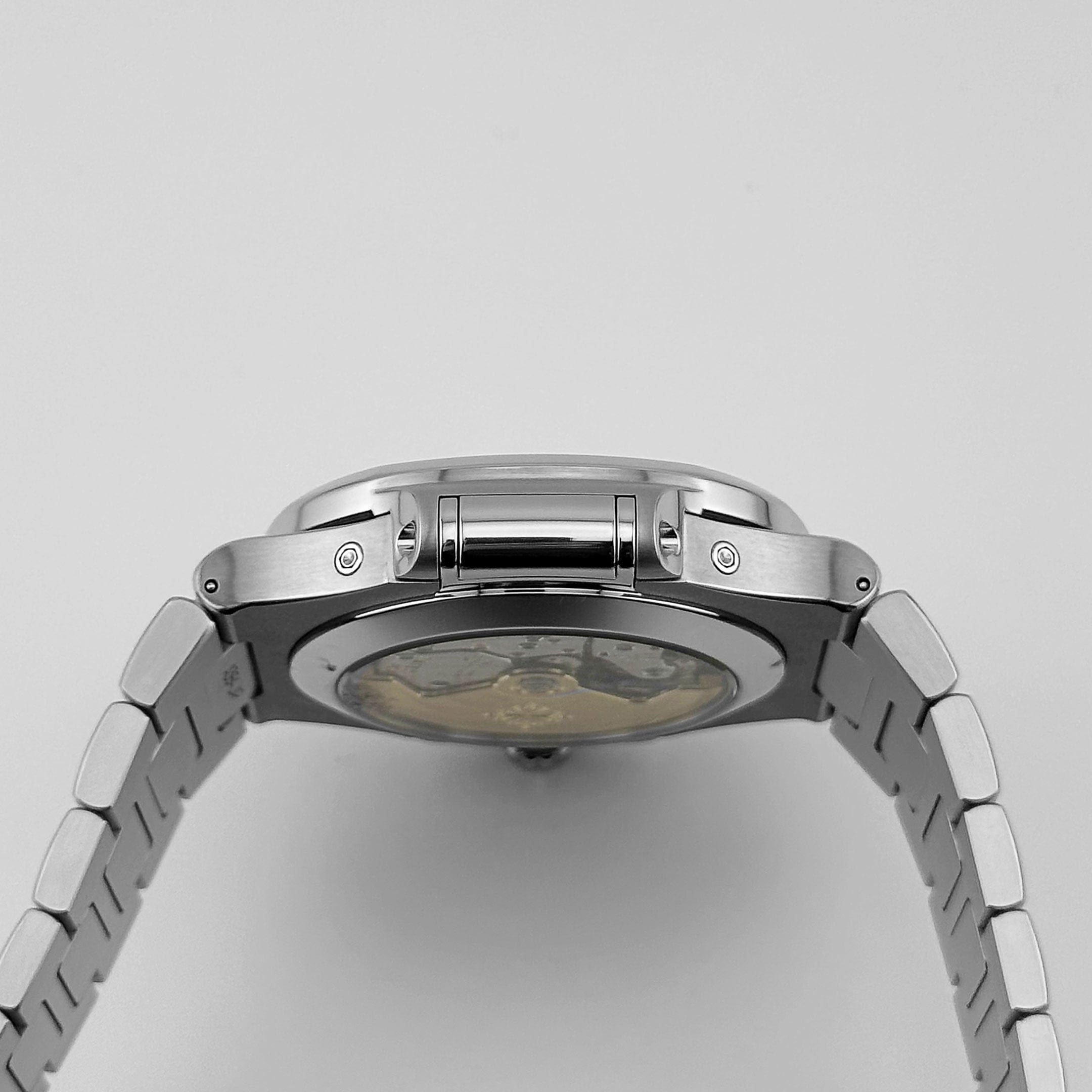 Patek Philippe Nautilus 5726/1A-014 Annual Calendar Stainless Steel Blue Dial (2022)