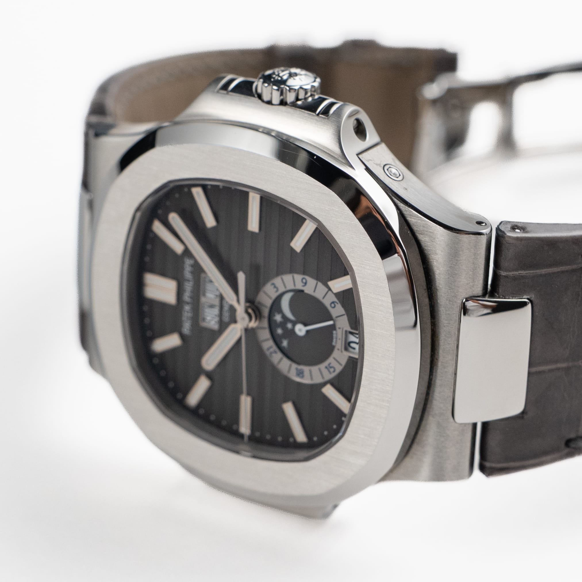 ゴマ様　オーダーページ　4/27 Patek Philippe Nautilus Annual Calendar Moon Phases 5726A-001