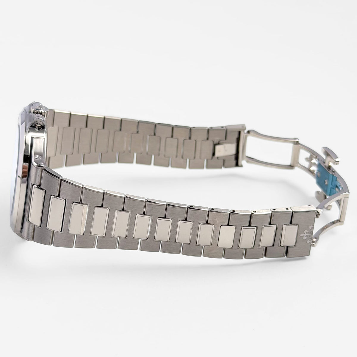 Patek Philippe Nautilus 5740/1G-001 Perpetual Calendar Moon Phases (2026)