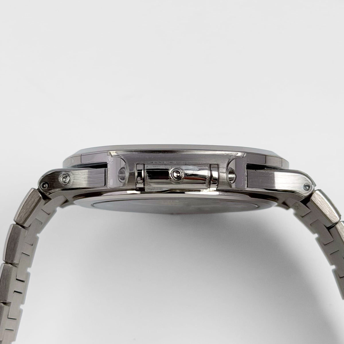 Patek Philippe Nautilus 5740/1G-001 Perpetual Calendar Moon Phases (2026)