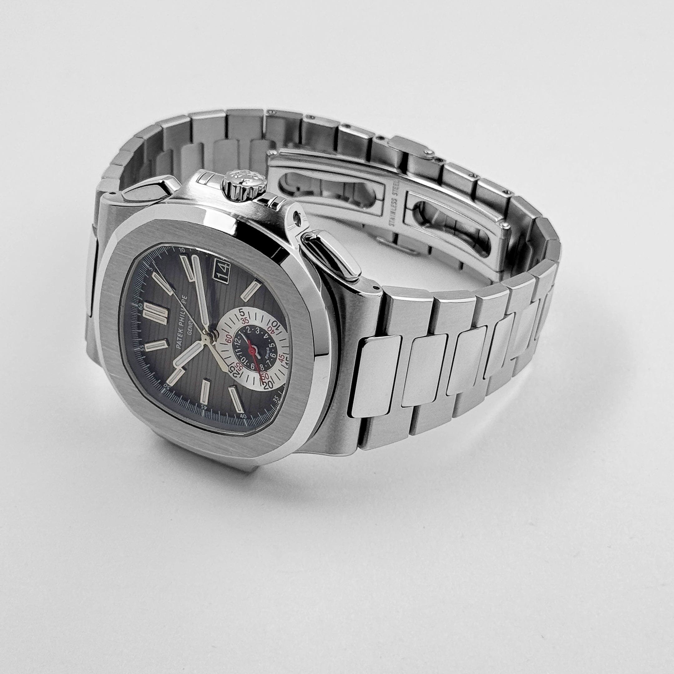 Patek Philippe Nautilus 5980/1A-014 Chronograph Stainless Steel Grey Dial (2013)