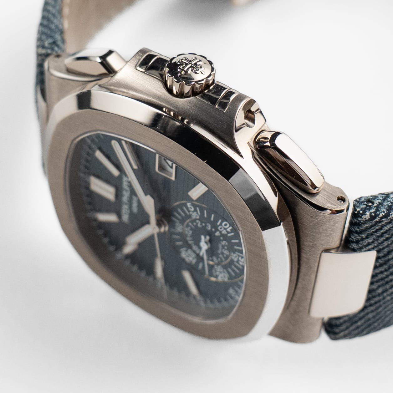 Patek Philippe Nautilus 5980/60G-001 'Denim' Flyback Chronograph White Gold Blue-Gray Dial (2024)