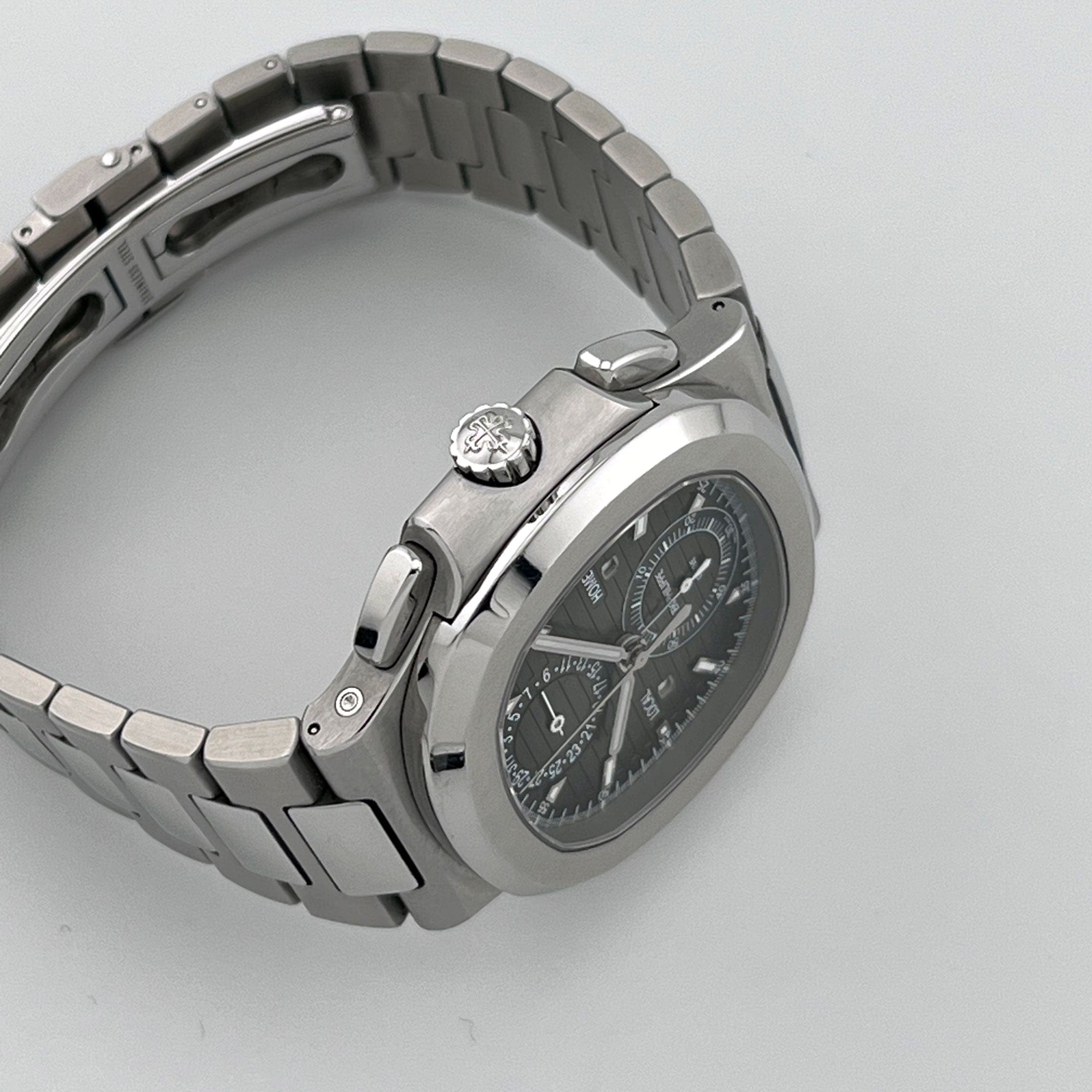 Patek Philippe Nautilus 5990/1A-001 Travel Time Chronograph (2018)