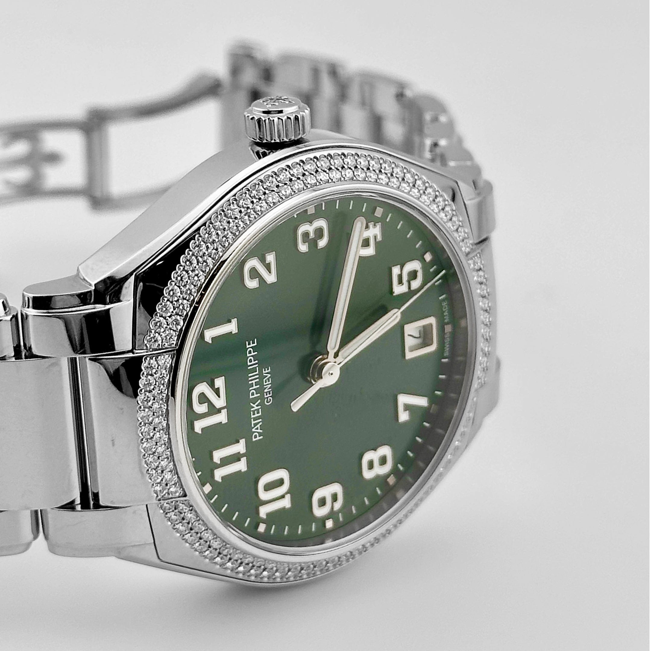 Patek Philippe Twenty-4 7300/1200A-011 Green Dial Diamond Bezel