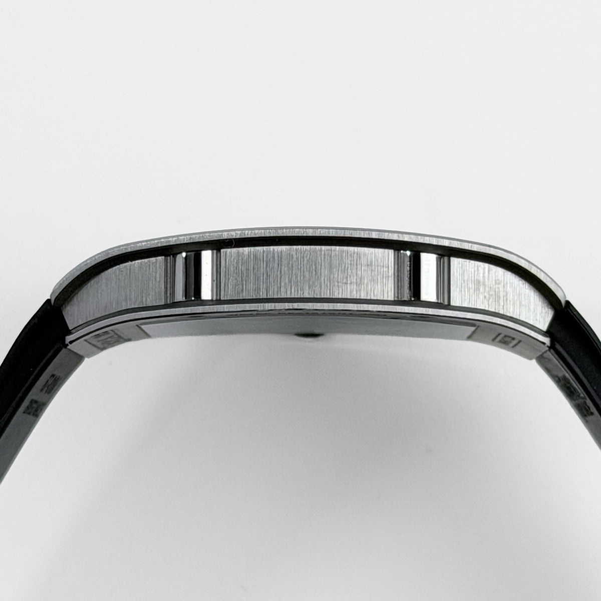 Richard Mille RM 67-01 Extra Flat Titanium (2025)