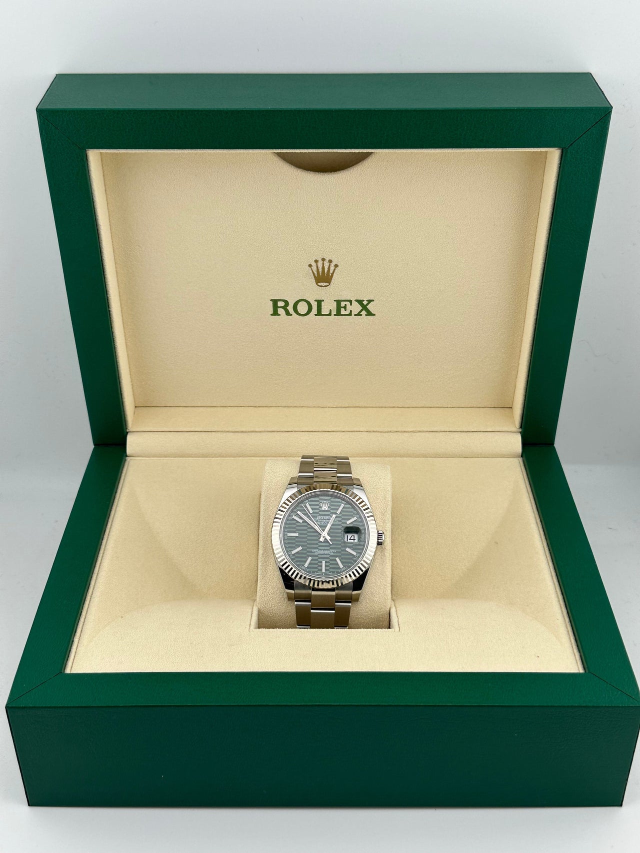 Rolex Datejust 126334 Stainless Steel Green Motif Dial Oyster