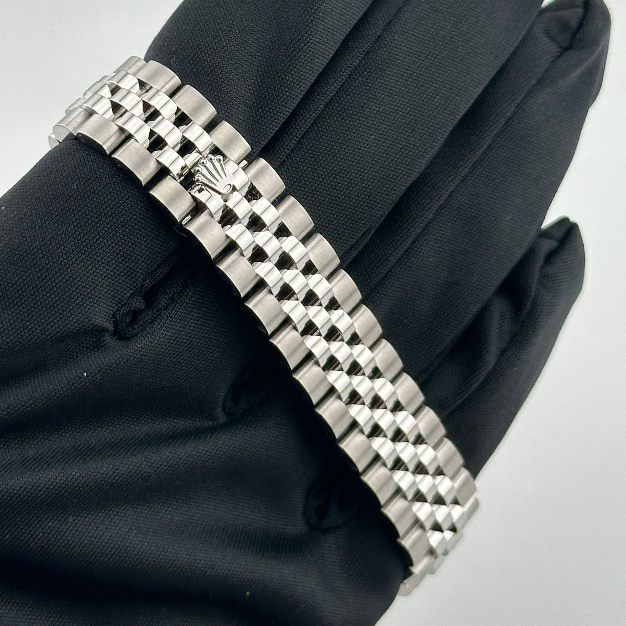 Rolex Datejust 28 279174 'Ladies' Stainless Steel Pink Diamond Dial Jubilee (2025)