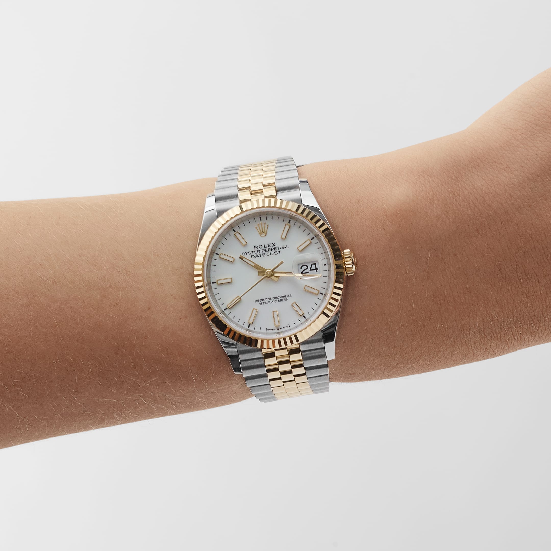Rolex Oyster Perpetual 28 276205 'Ladies' Rose Gold White Dial