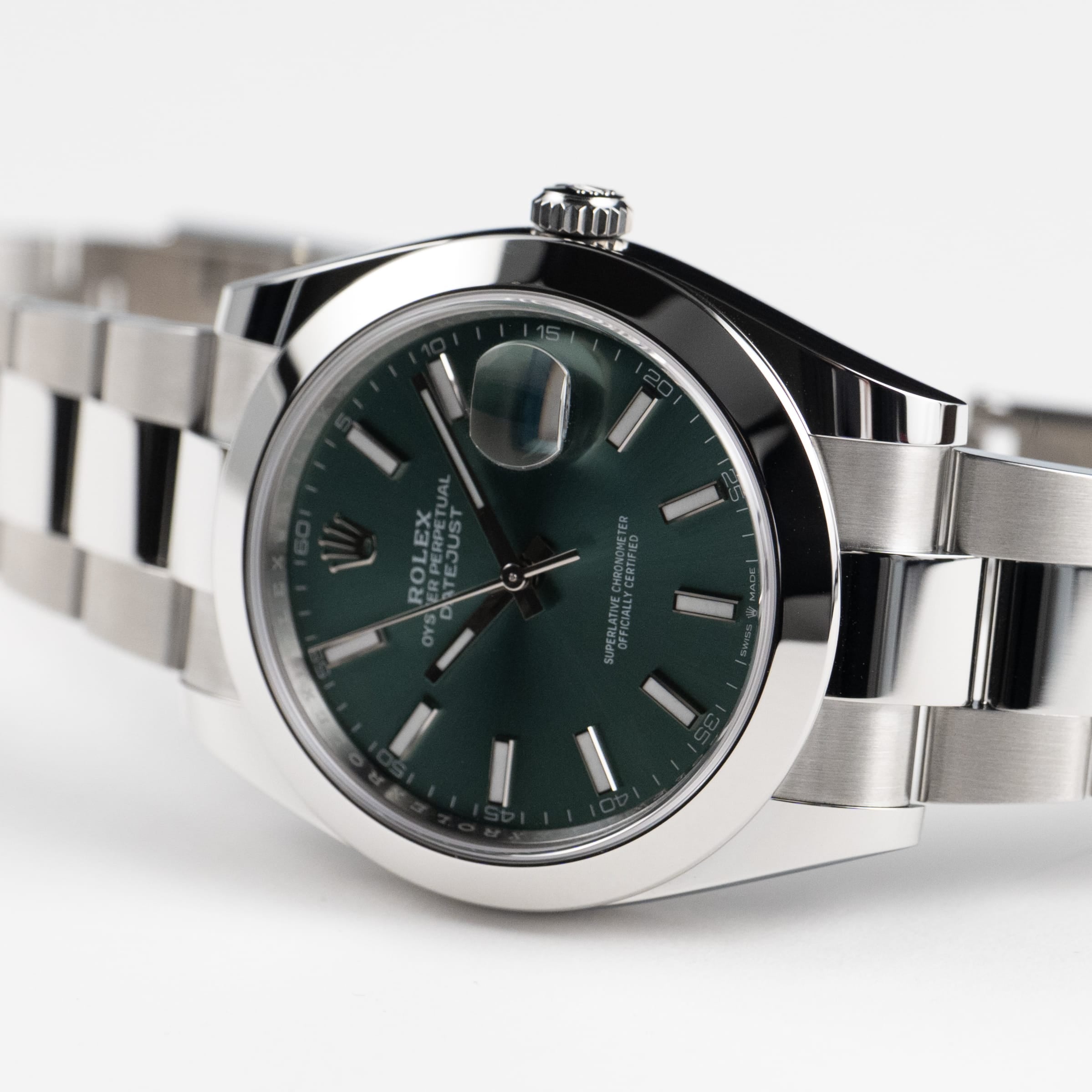 Rolex Datejust 41 126300 Stainless Steel Green Dial Oyster (2026)