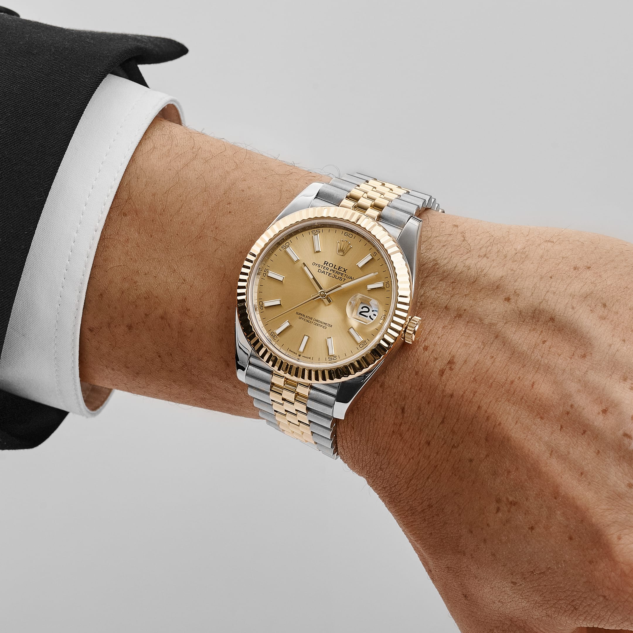 Rolex Datejust 41 126333 Stainless Steel Yellow Gold Champagne Dial Jubilee (2021)