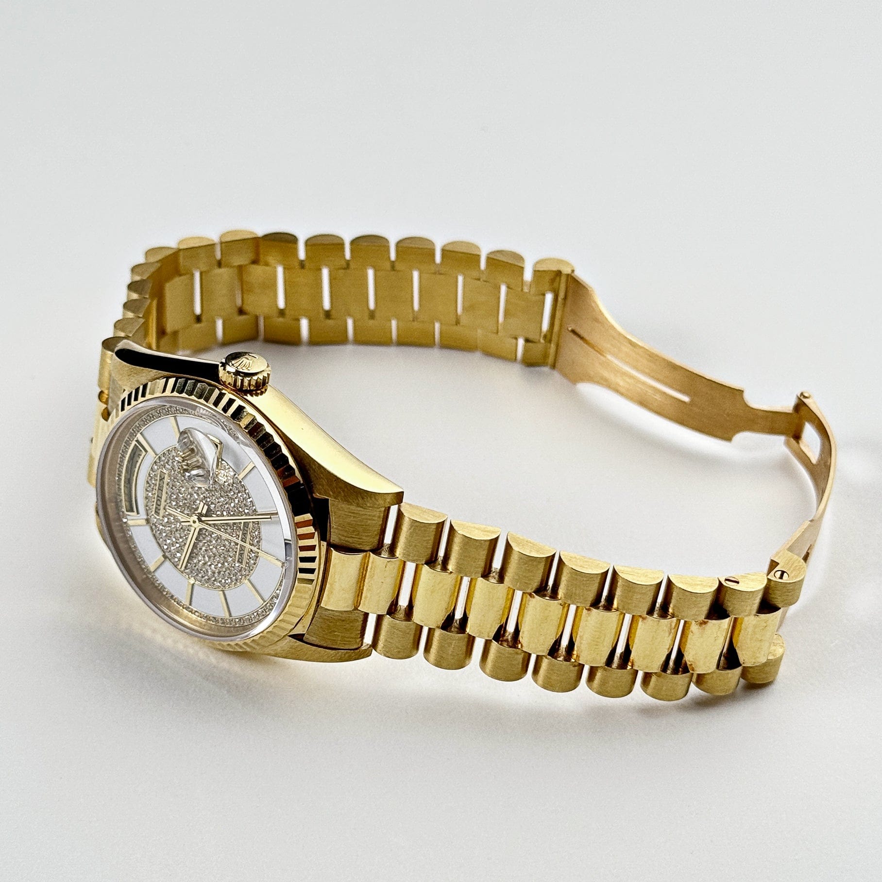 Rolex Day-Date 18238 Yellow Gold Carousel Diamond Dial Presidential Bracelet