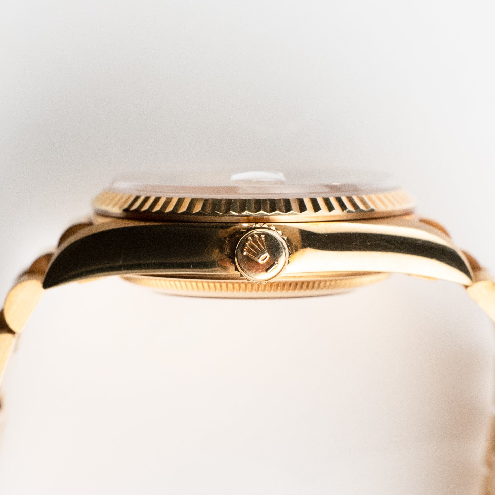 Rolex Day-Date 18238 Yellow Gold Champagne Diamond Baguette Dial (1991)
