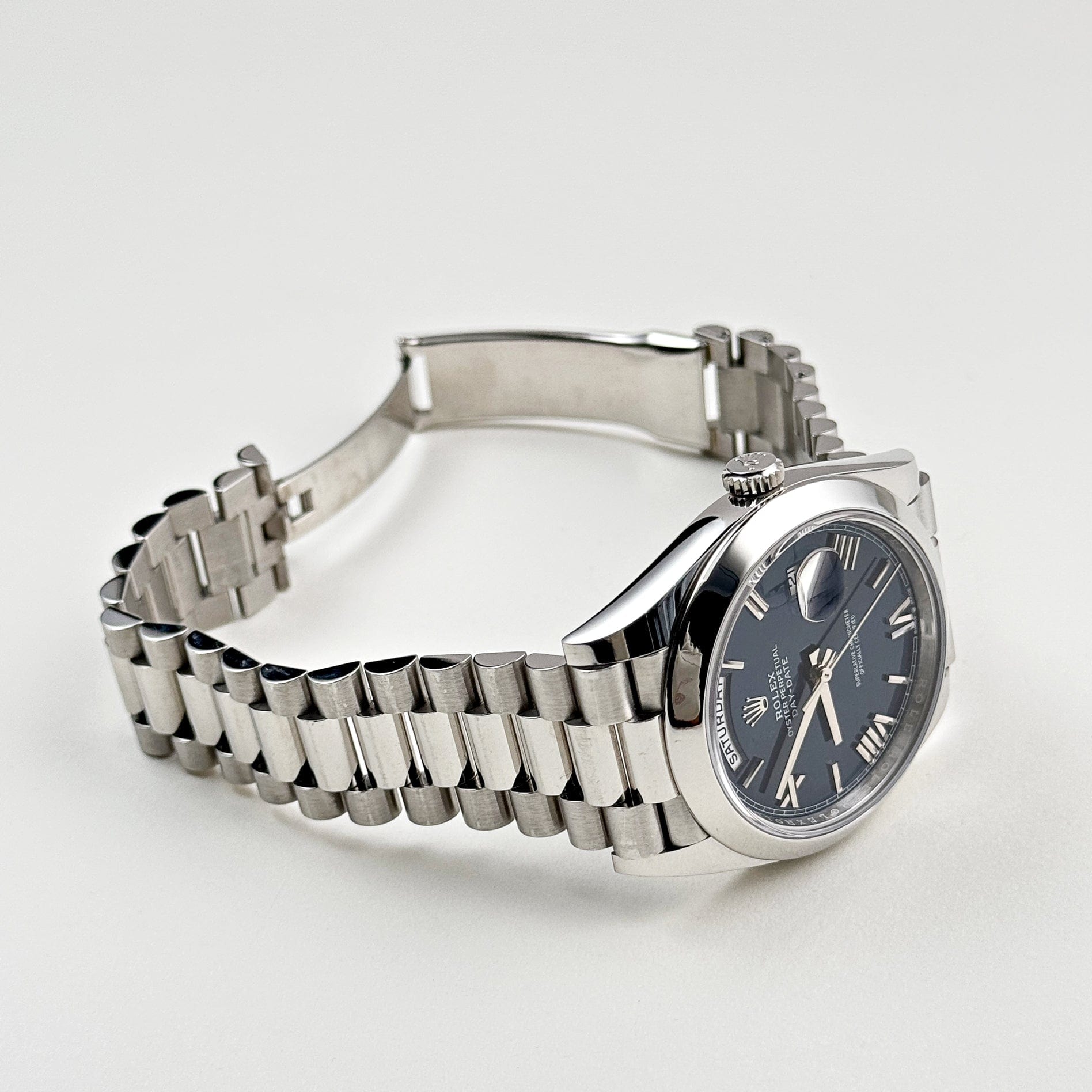 Rolex Day-Date 40 228206 Platinum Blue Dial (2022) – Wrist Aficionado