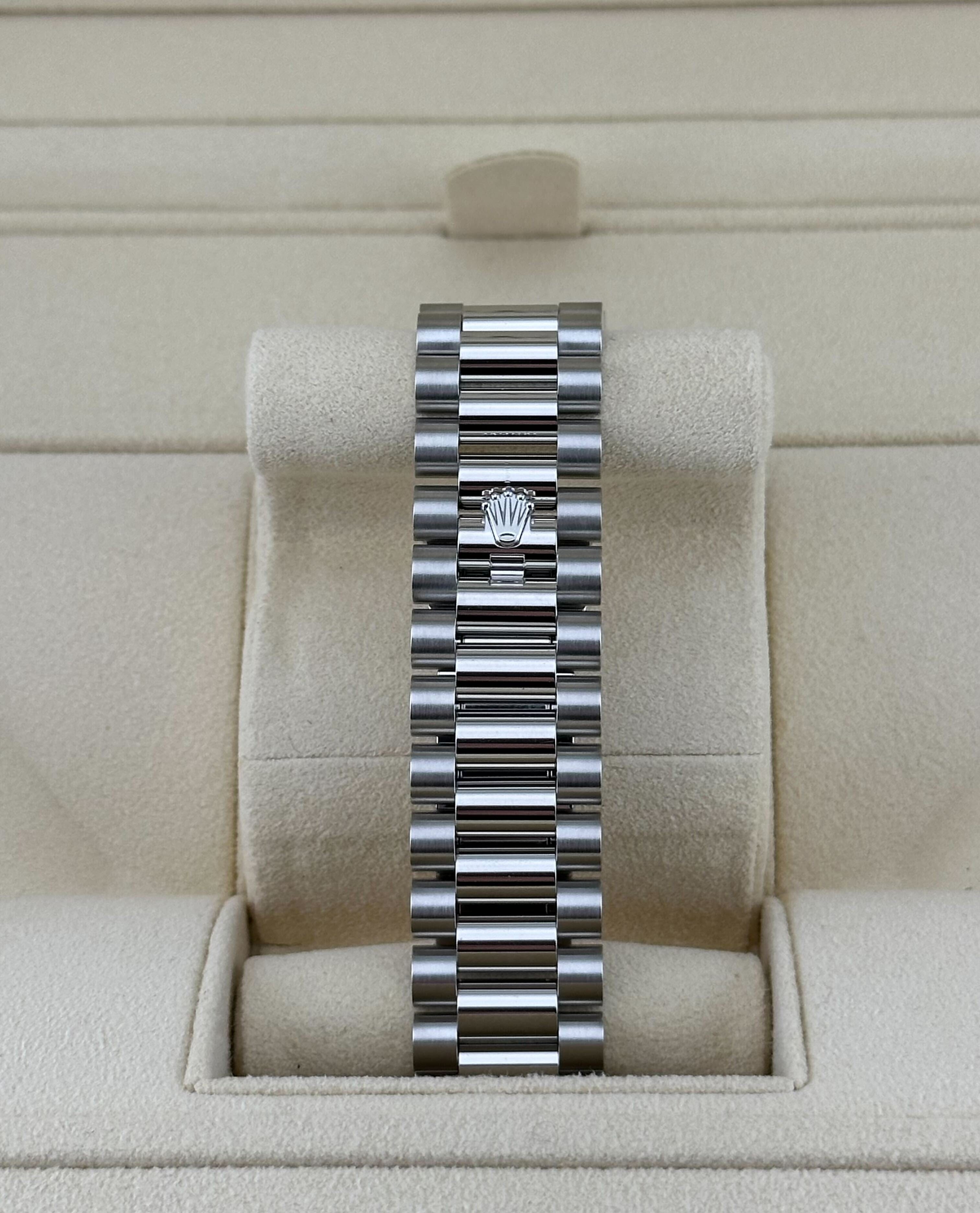 Rolex Day-Date 40 228396TBR Platinum Diamond Bezel Diamond-Paved