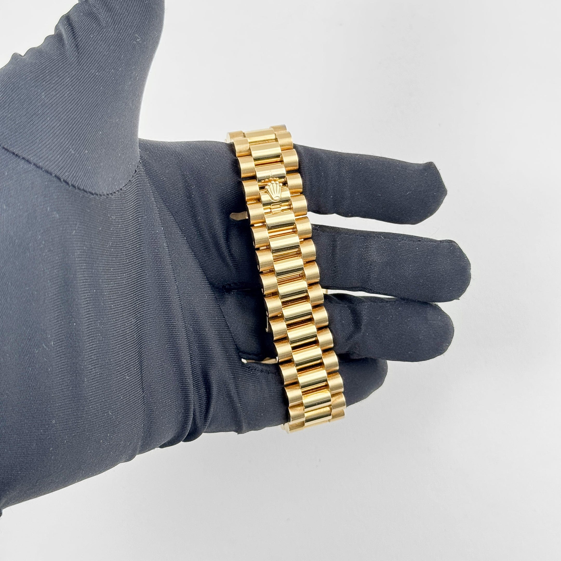 Rolex Day-Date 36 118398BR Yellow Gold Diamond Bezel Champagne