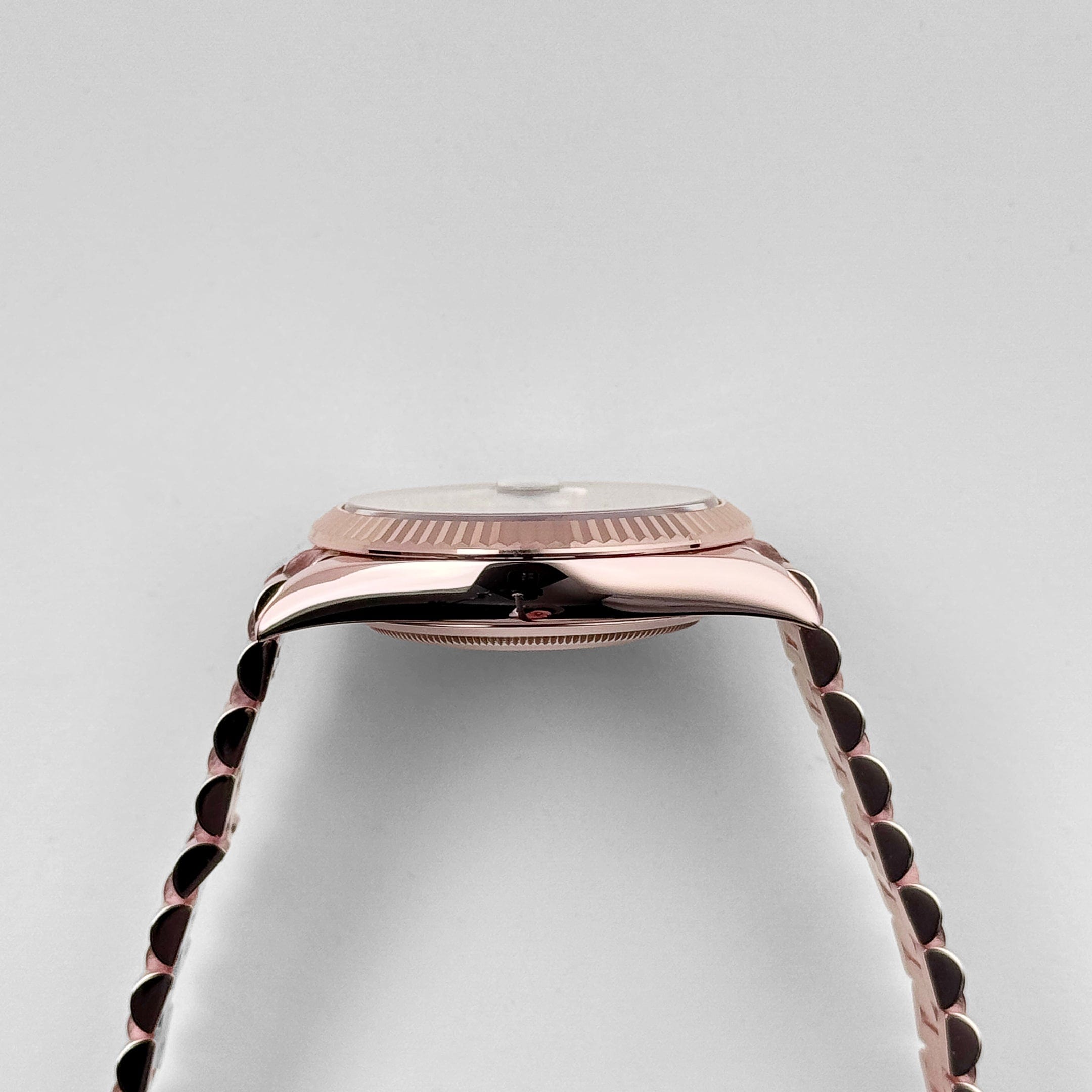 Rolex Day-Date 40 228235 Rose Gold Chocolate Roman Numerals Dial
