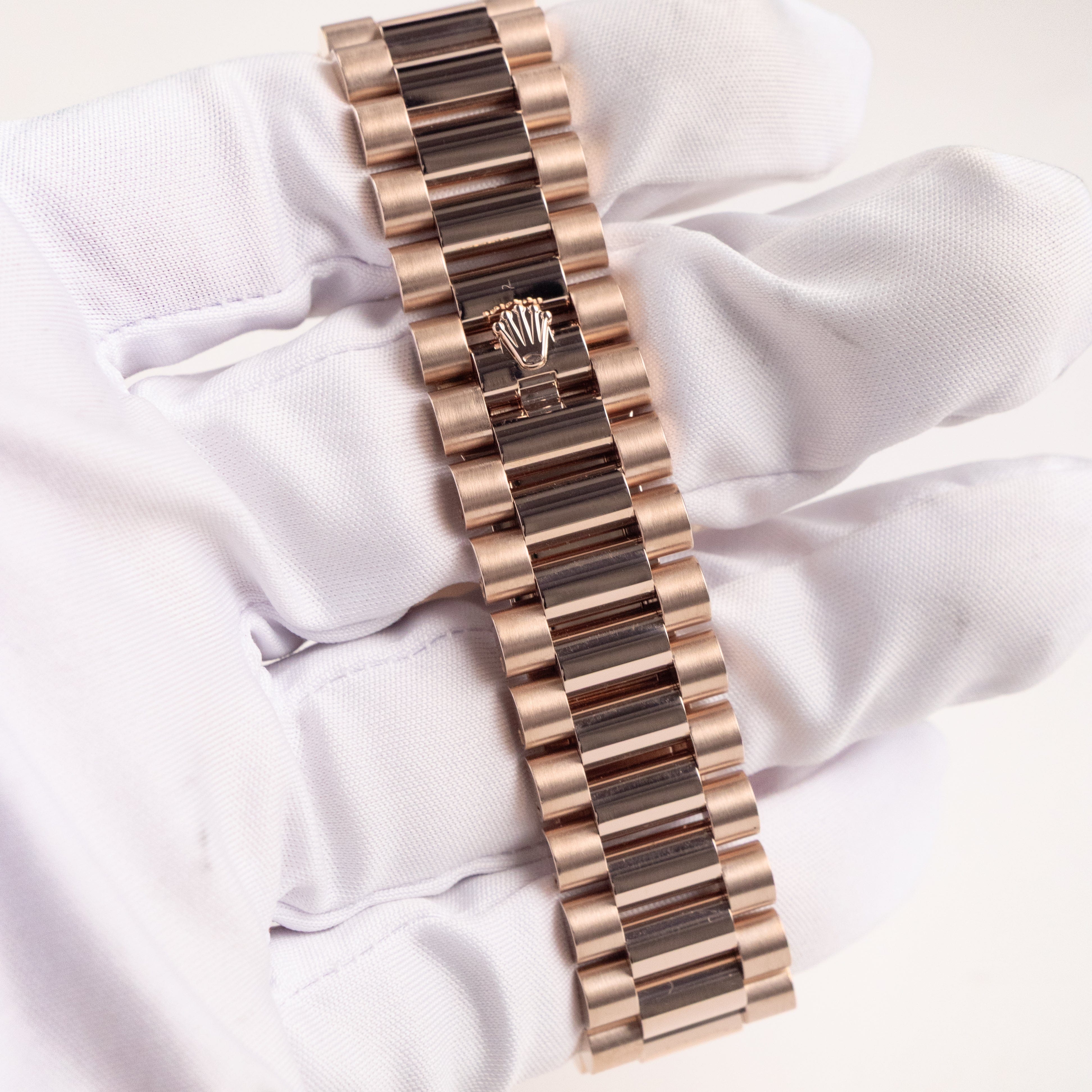 Rolex Day-Date 40 228235 Rose Gold Olive Green Dial (2022)