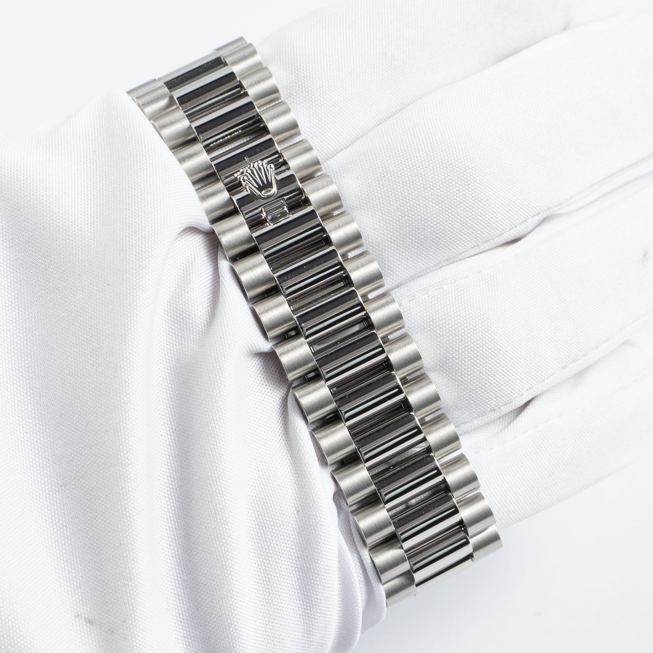 Rolex Day-Date 40 228236 Platinum Meteorite Diamond Baguette Dial (2026)